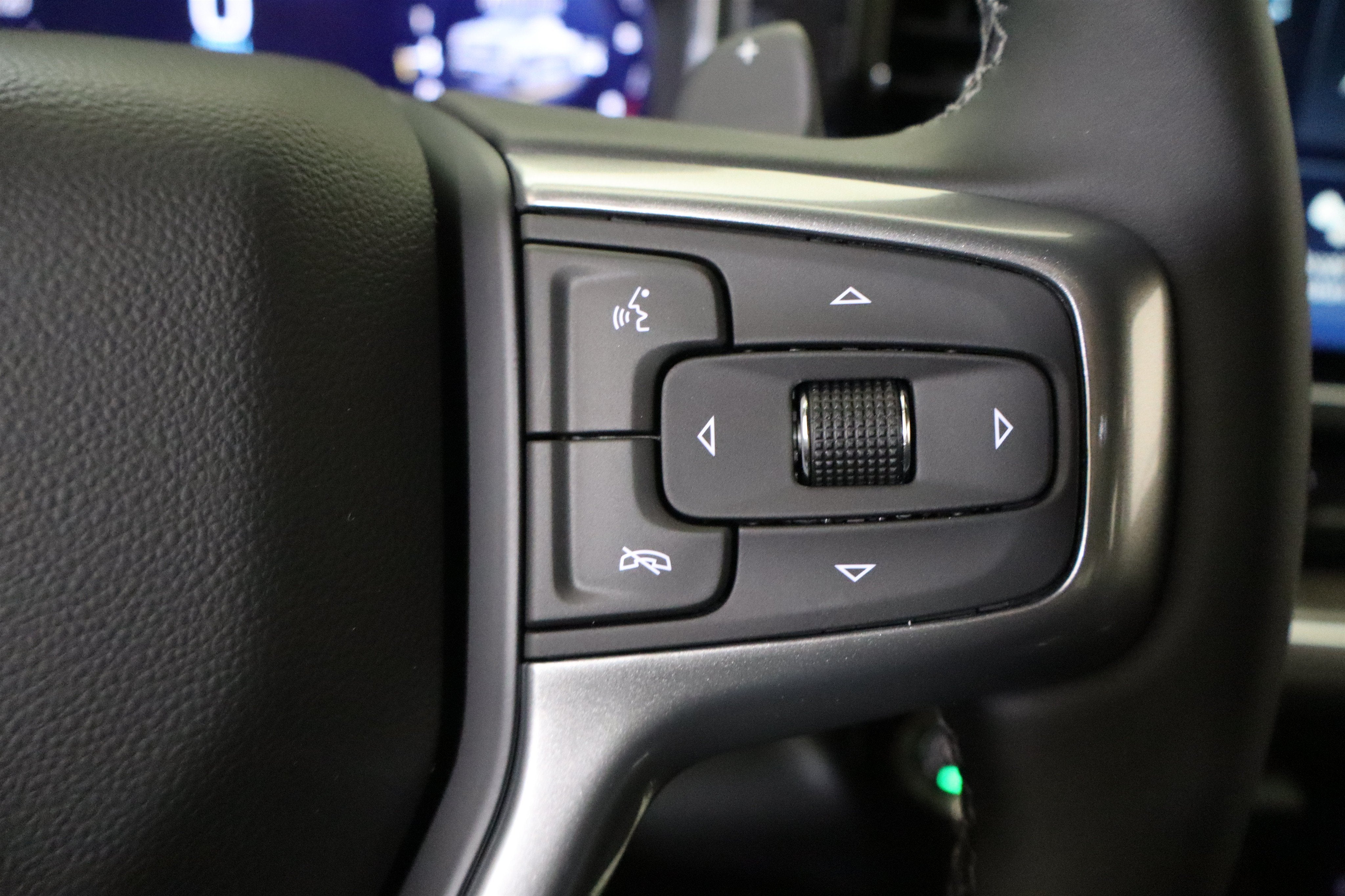 2026 Chevrolet Silverado 1500 LTZ Crew Cab 4WD