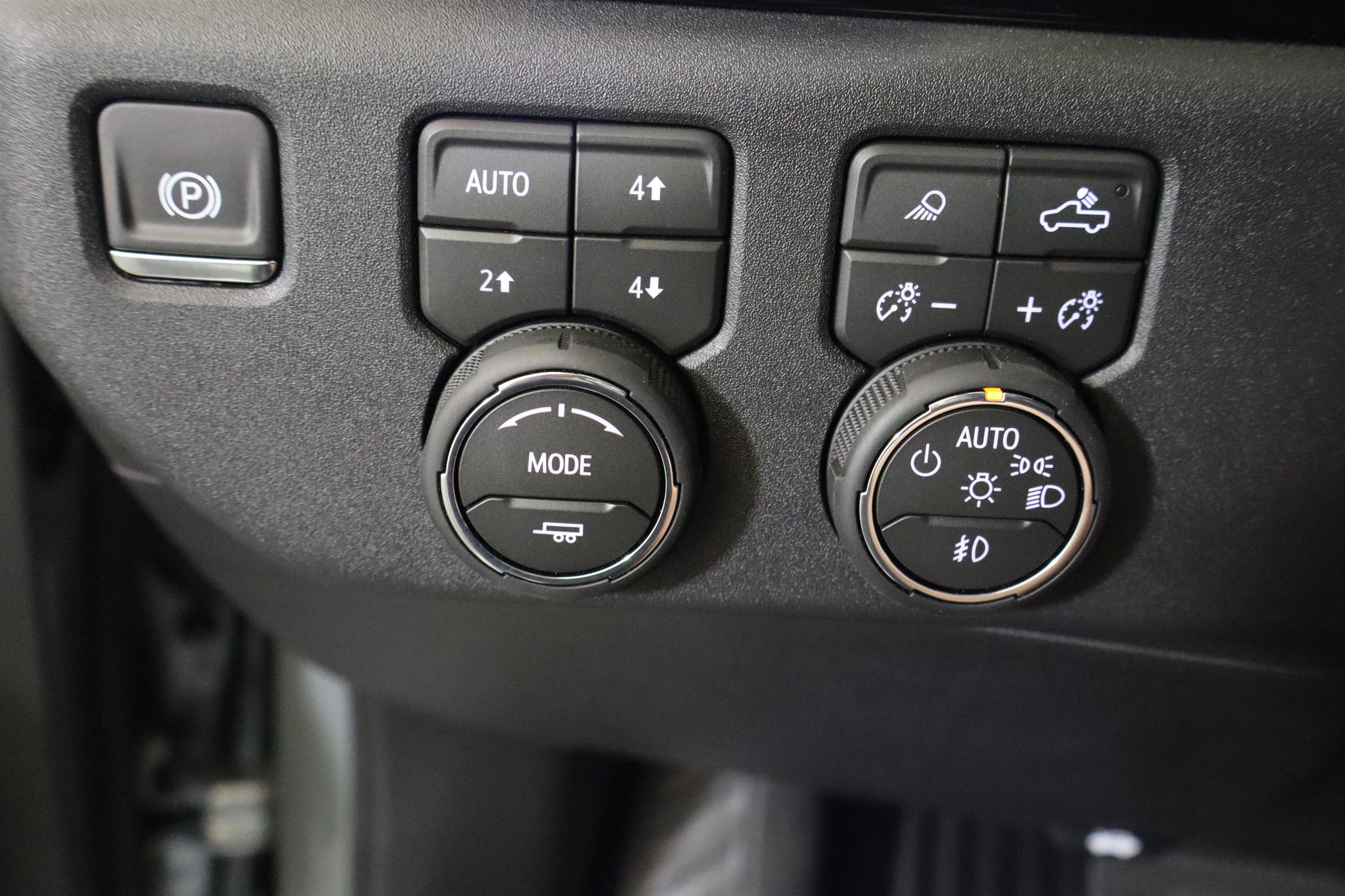 2026 Chevrolet Silverado 1500 LTZ Crew Cab 4WD