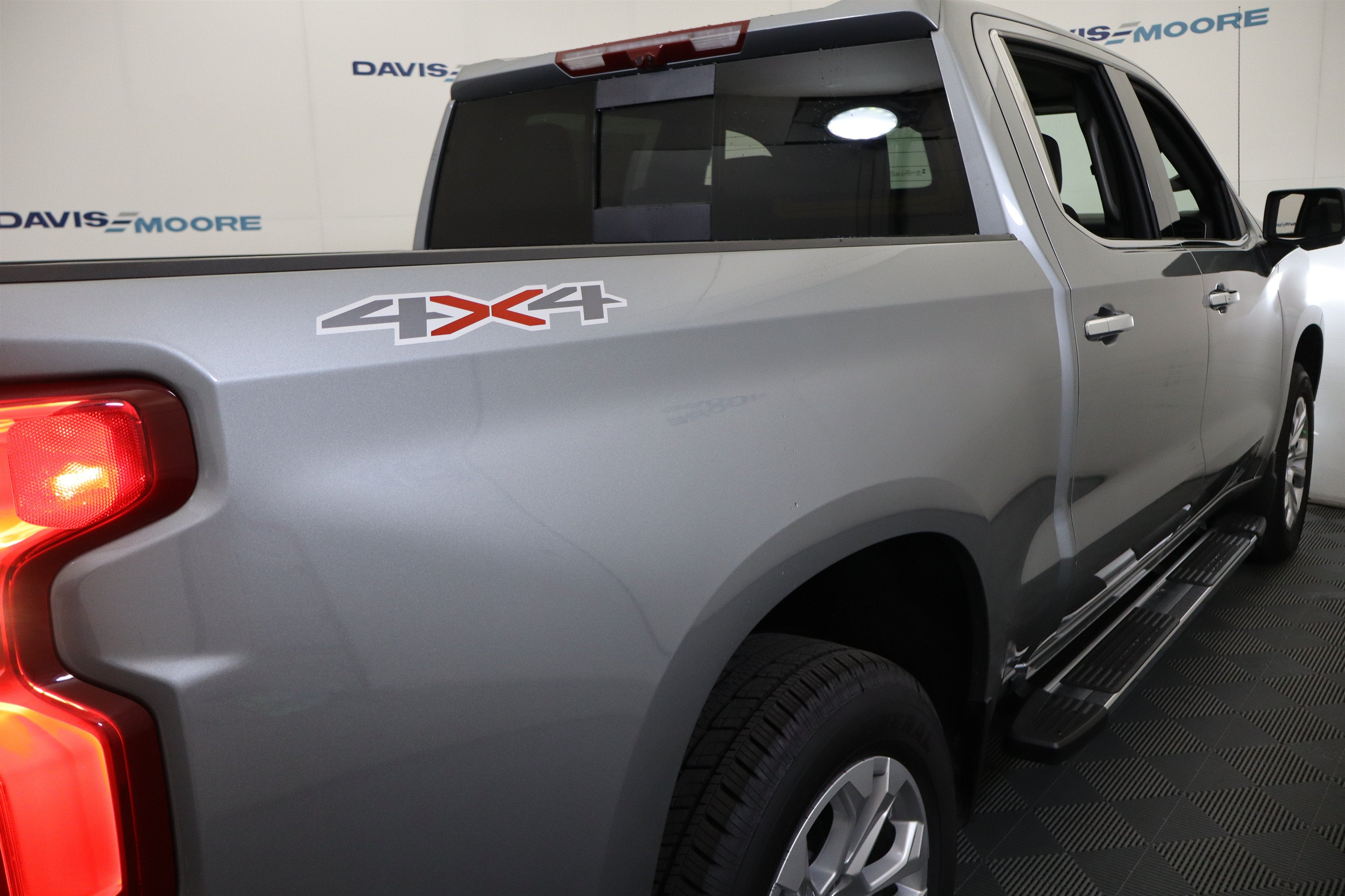 2026 Chevrolet Silverado 1500 LTZ Crew Cab 4WD