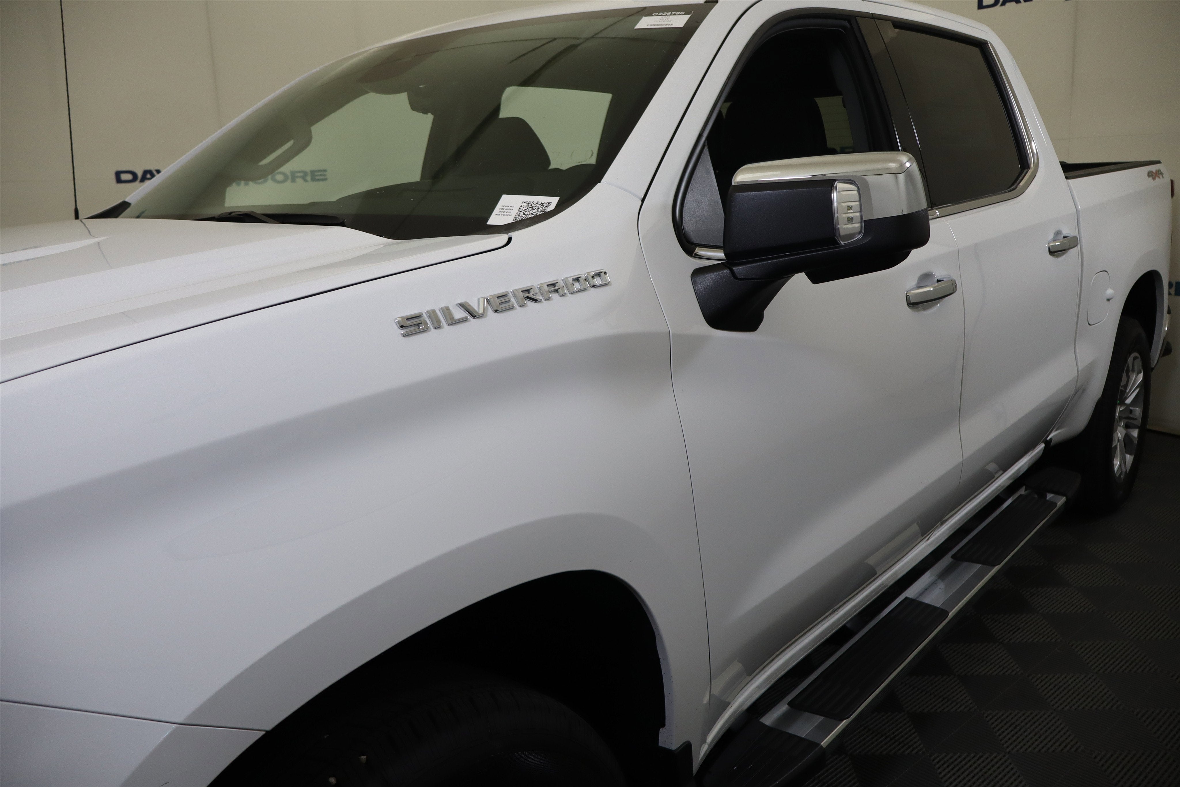 2026 Chevrolet Silverado 1500 LTZ Crew Cab 4WD