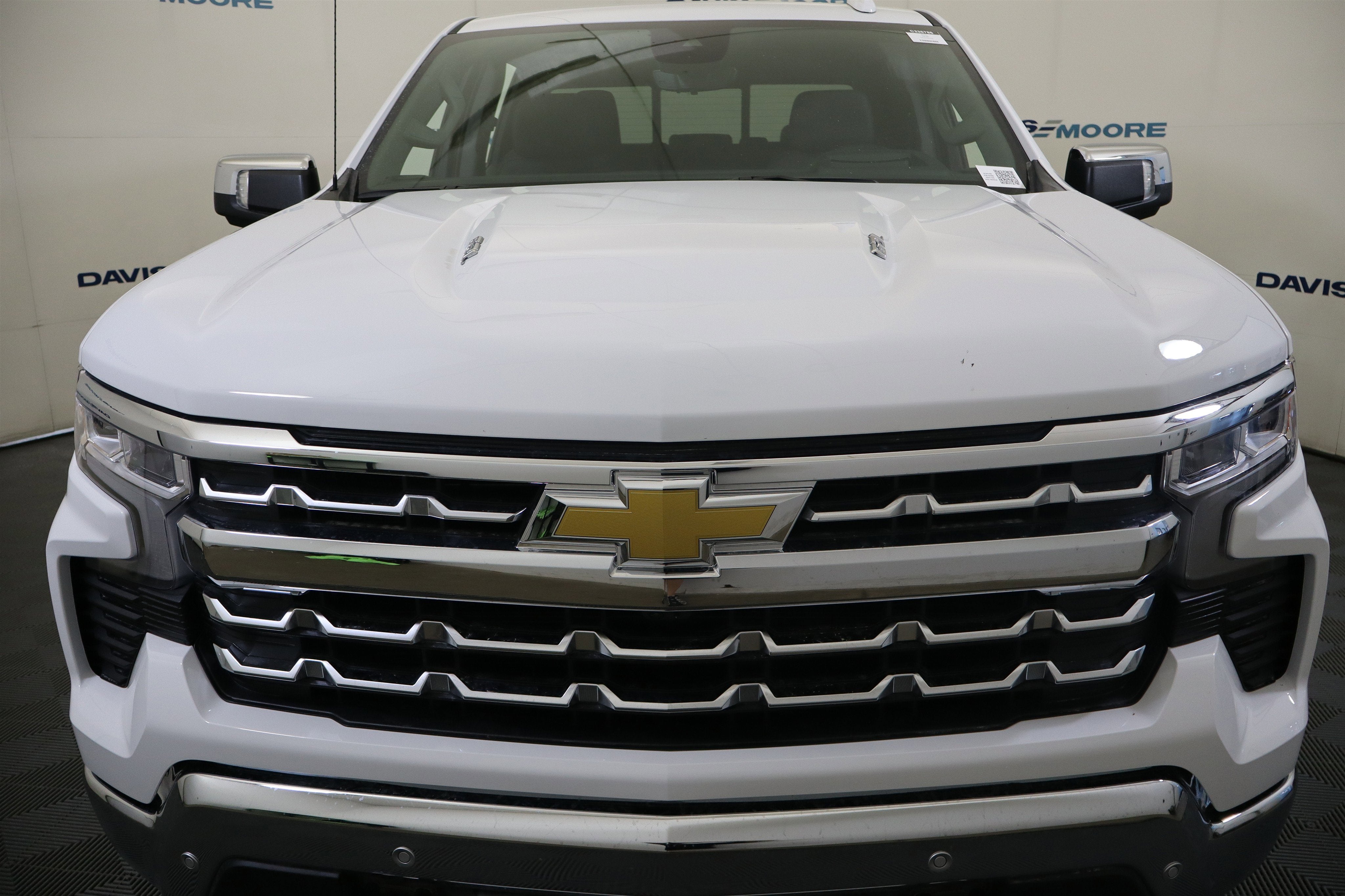 2026 Chevrolet Silverado 1500 LTZ Crew Cab 4WD