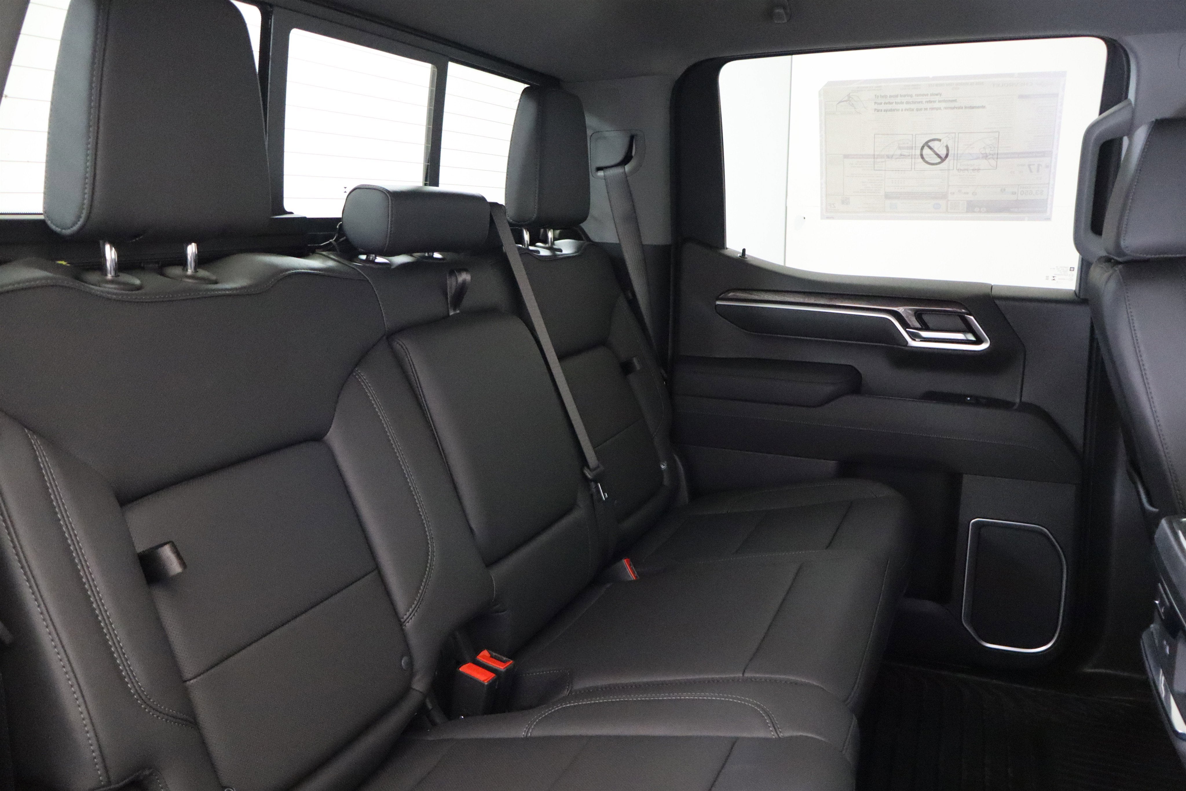 2026 Chevrolet Silverado 1500 LTZ Crew Cab 4WD