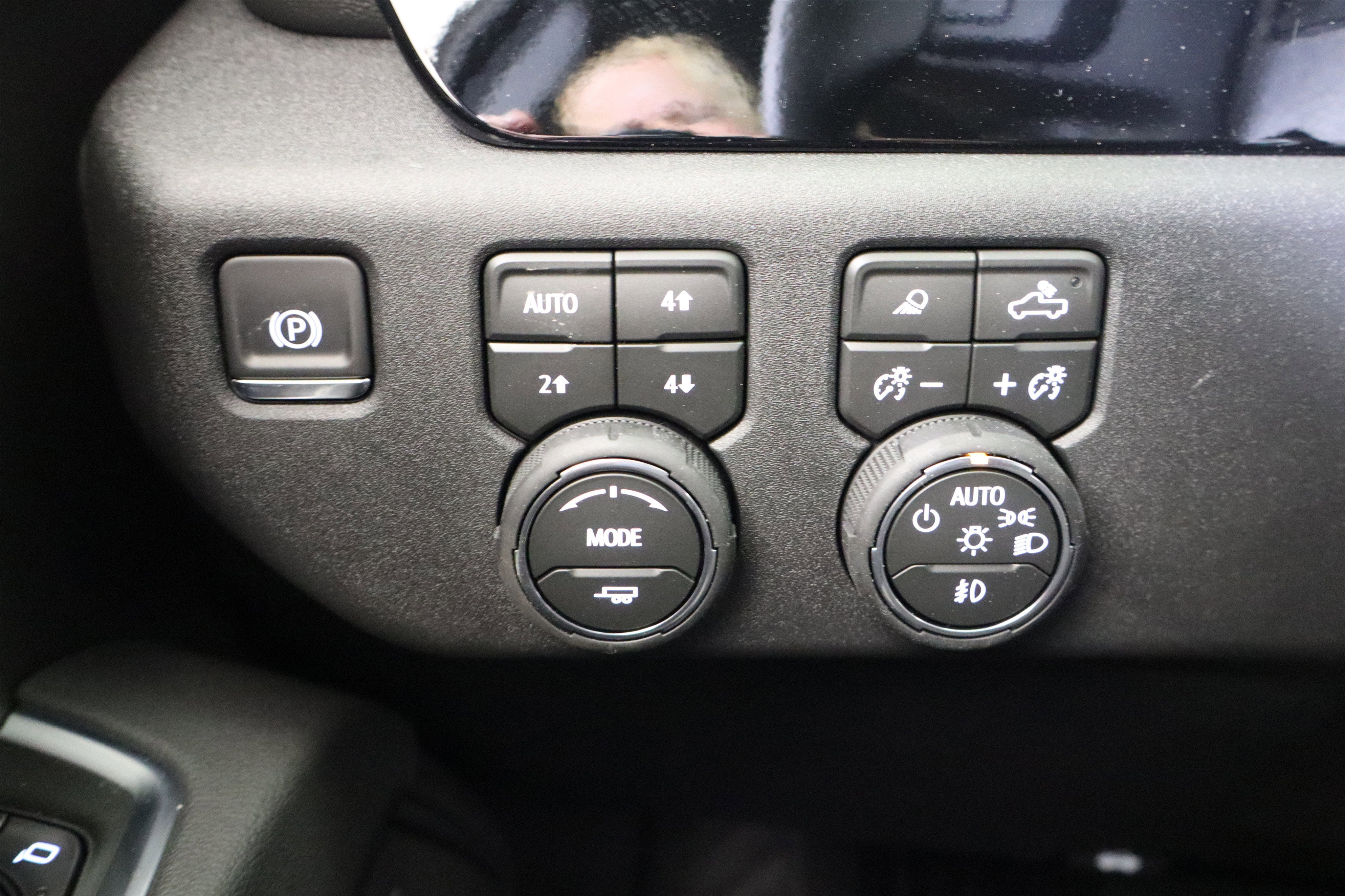2026 Chevrolet Silverado 1500 LTZ Crew Cab 4WD