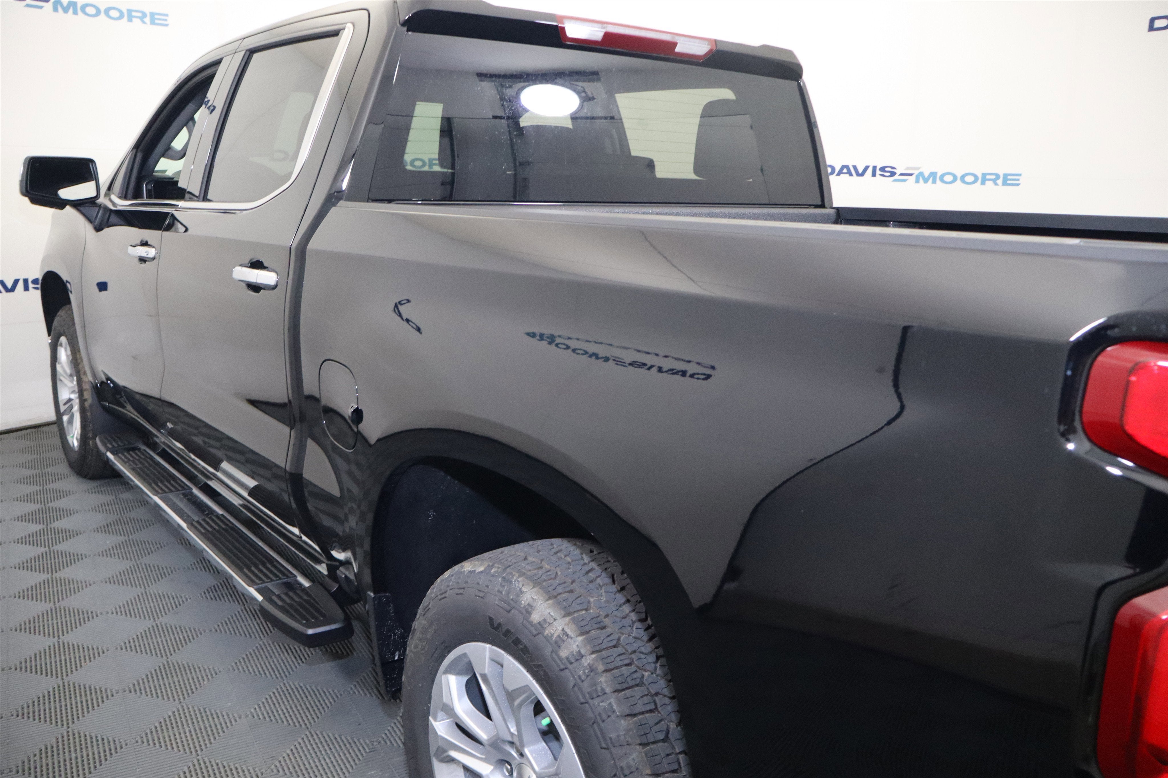2026 Chevrolet Silverado 1500 LTZ Crew Cab 4WD