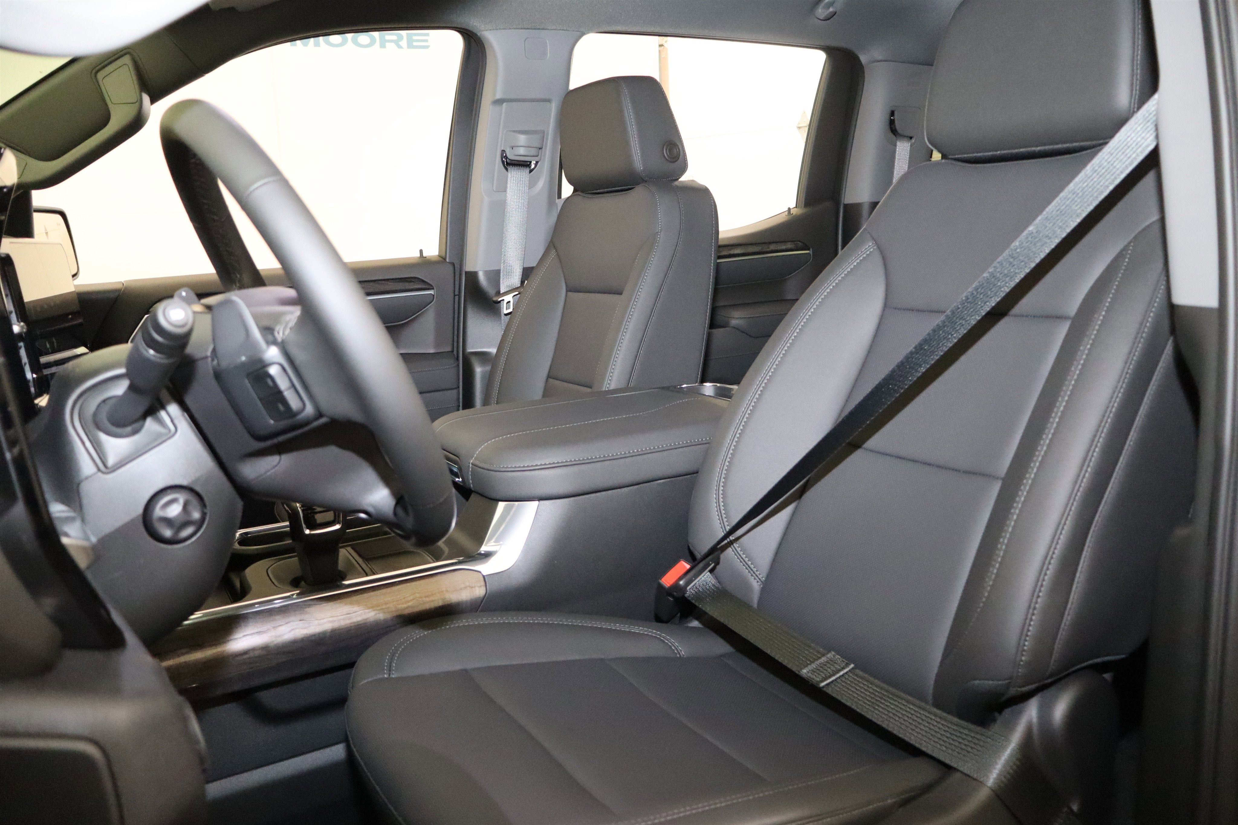 2026 Chevrolet Silverado 1500 LTZ Crew Cab 4WD