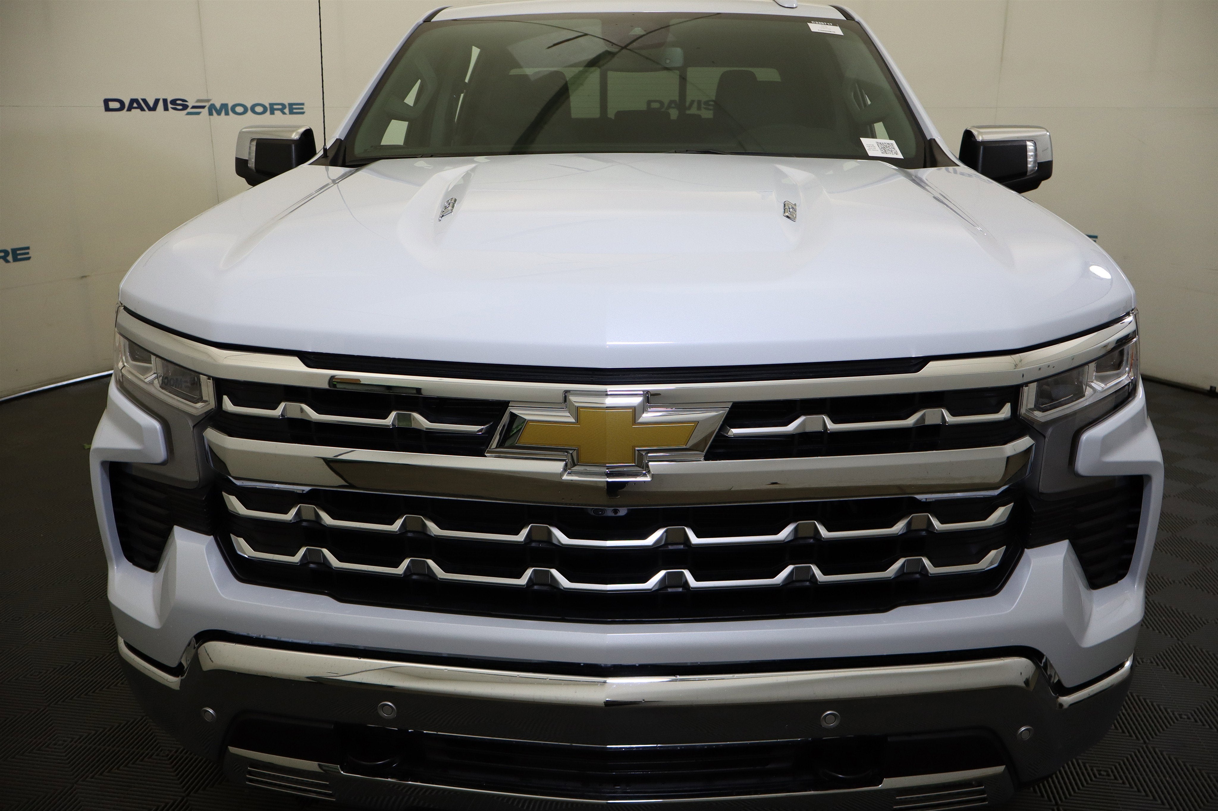 2026 Chevrolet Silverado 1500 LTZ Crew Cab 4WD