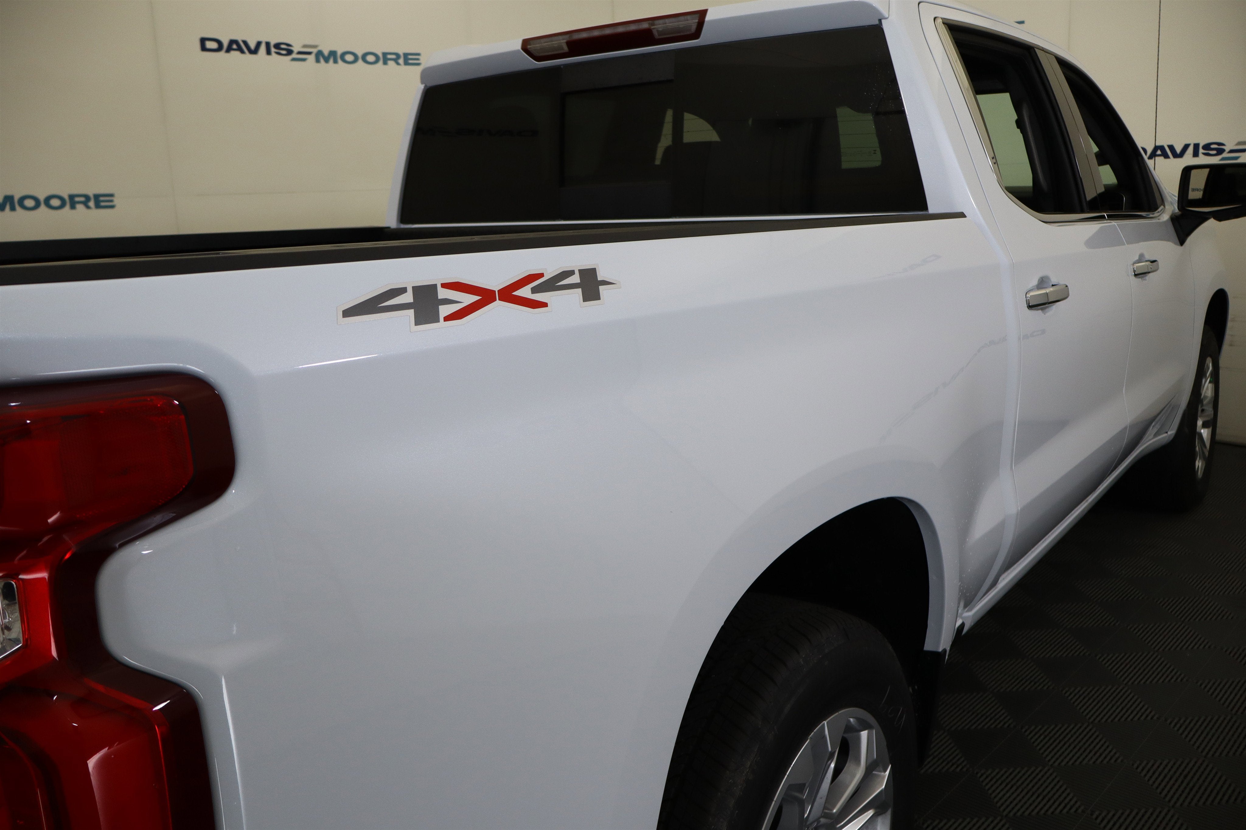 2026 Chevrolet Silverado 1500 LTZ Crew Cab 4WD