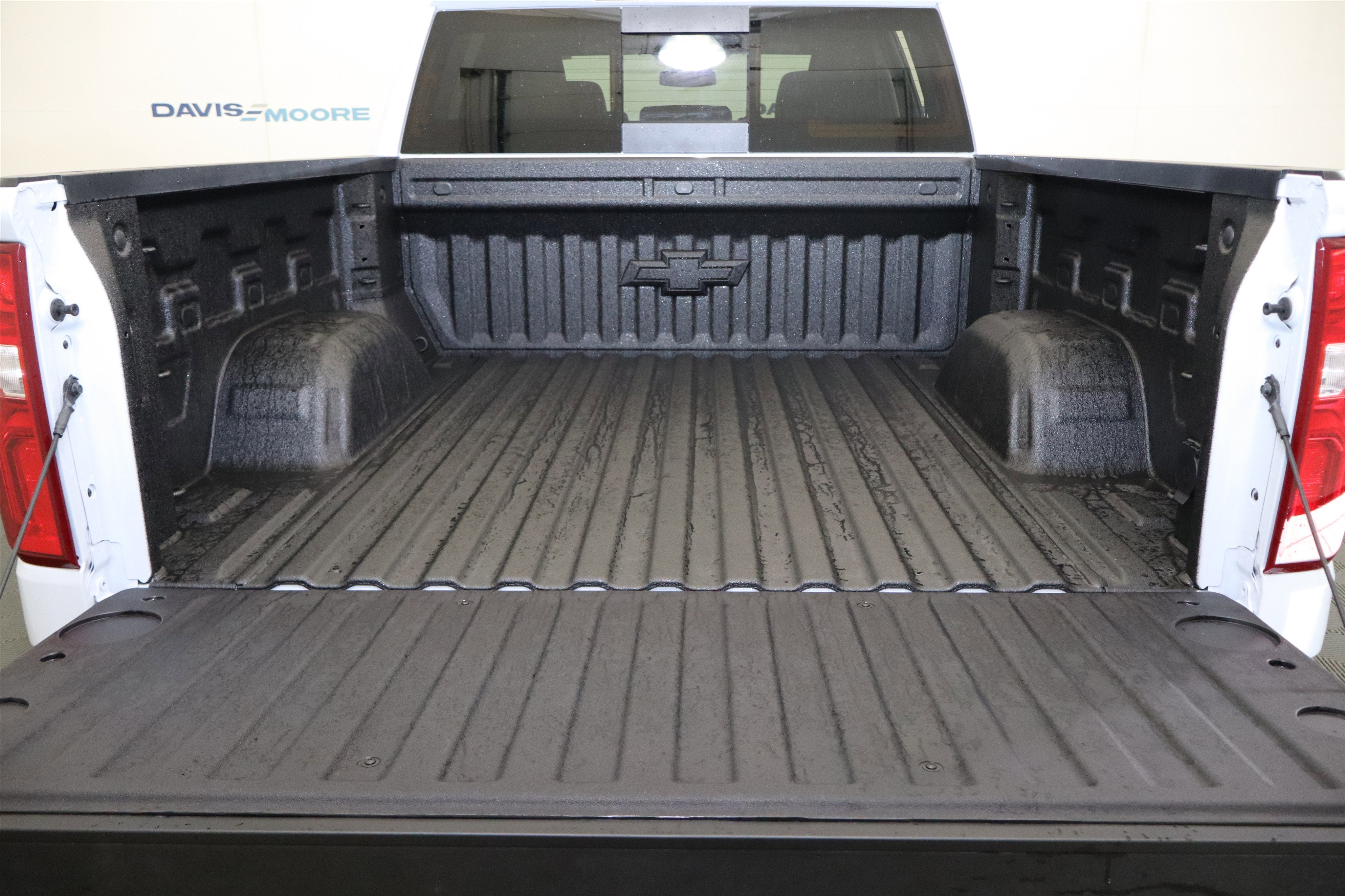 2026 Chevrolet Silverado 1500 LTZ Crew Cab 4WD