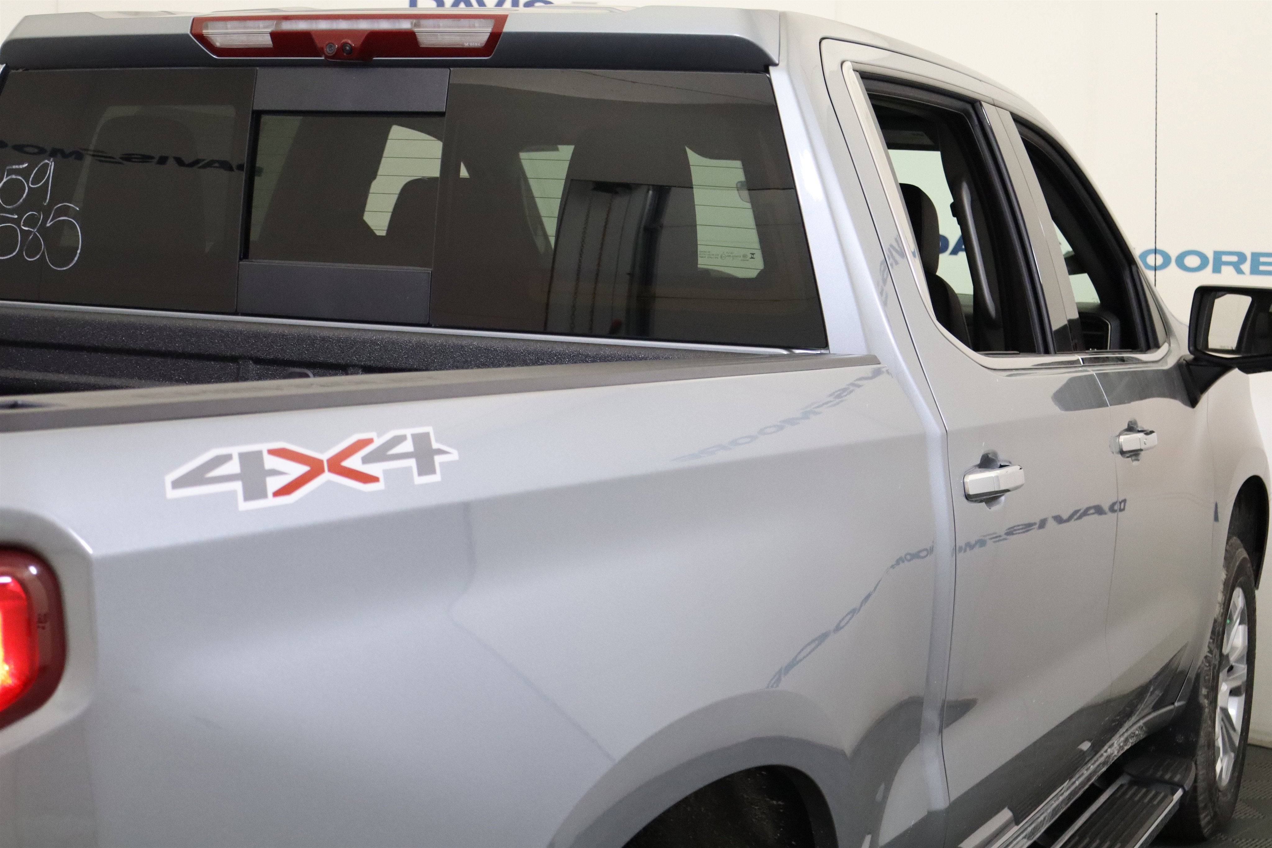 2026 Chevrolet Silverado 1500 LTZ Crew Cab 4WD