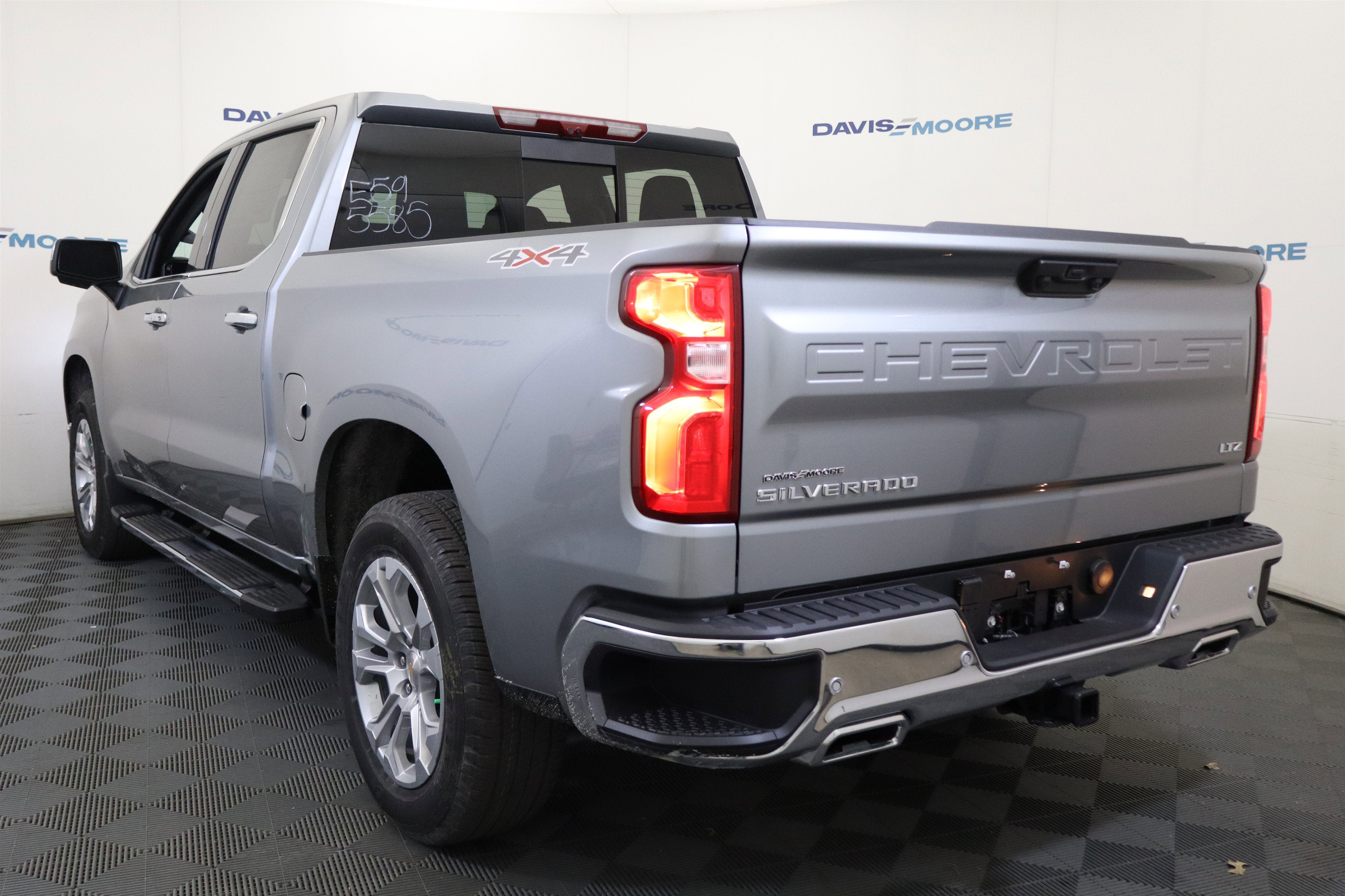 2026 Chevrolet Silverado 1500 LTZ Crew Cab 4WD