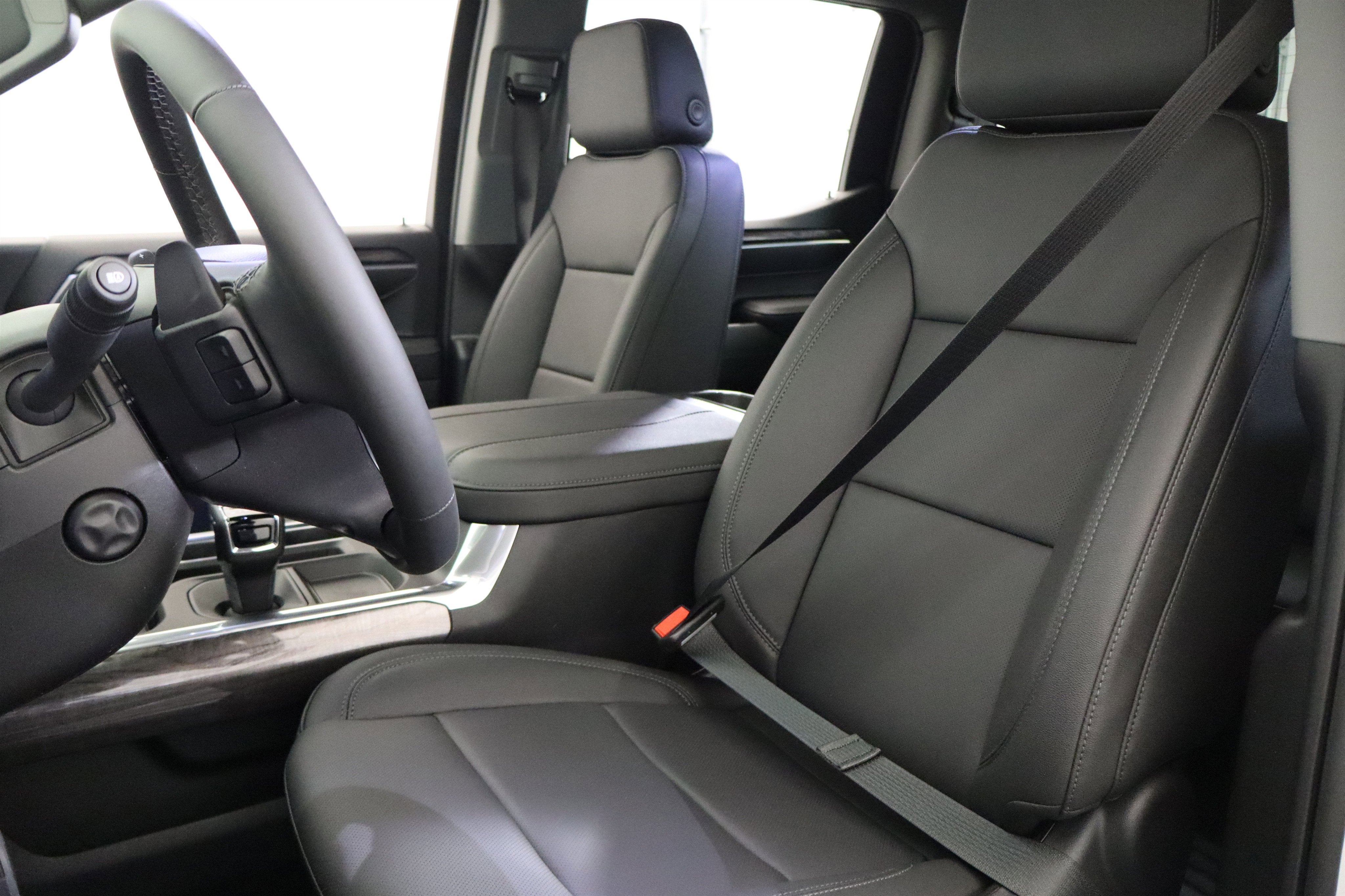 2026 Chevrolet Silverado 1500 LTZ Crew Cab 4WD