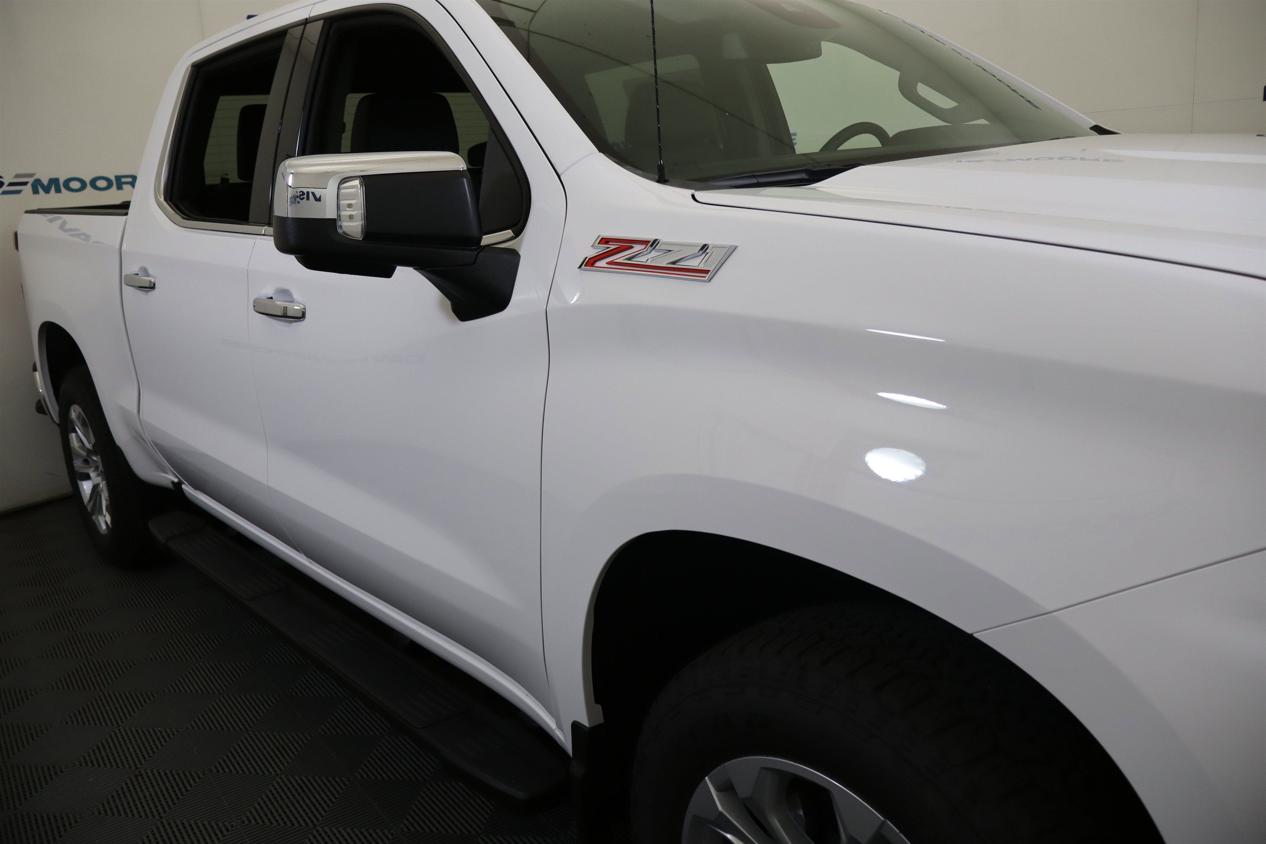 2026 Chevrolet Silverado 1500 LTZ Crew Cab 4WD