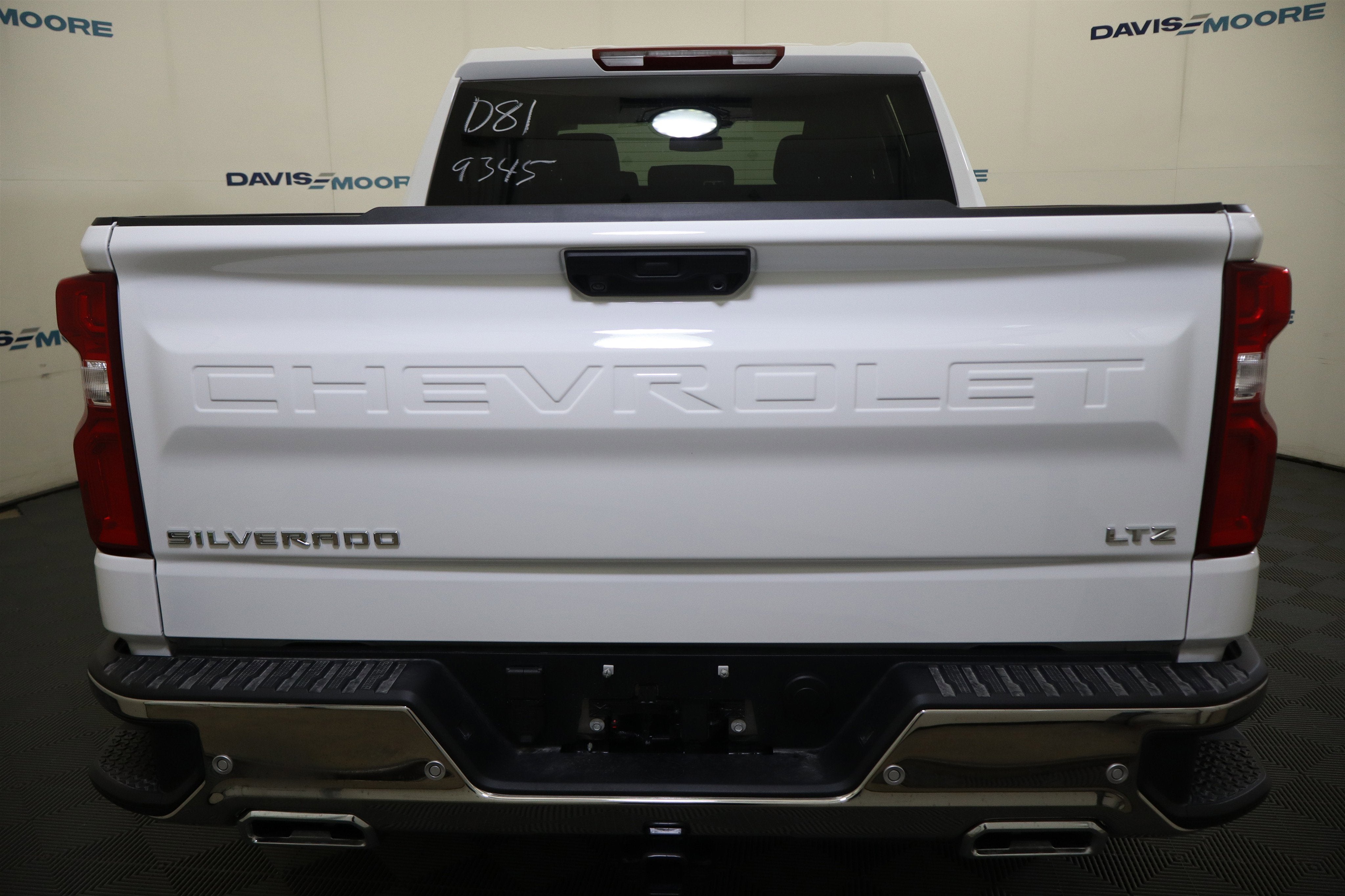 2026 Chevrolet Silverado 1500 LTZ Crew Cab 4WD