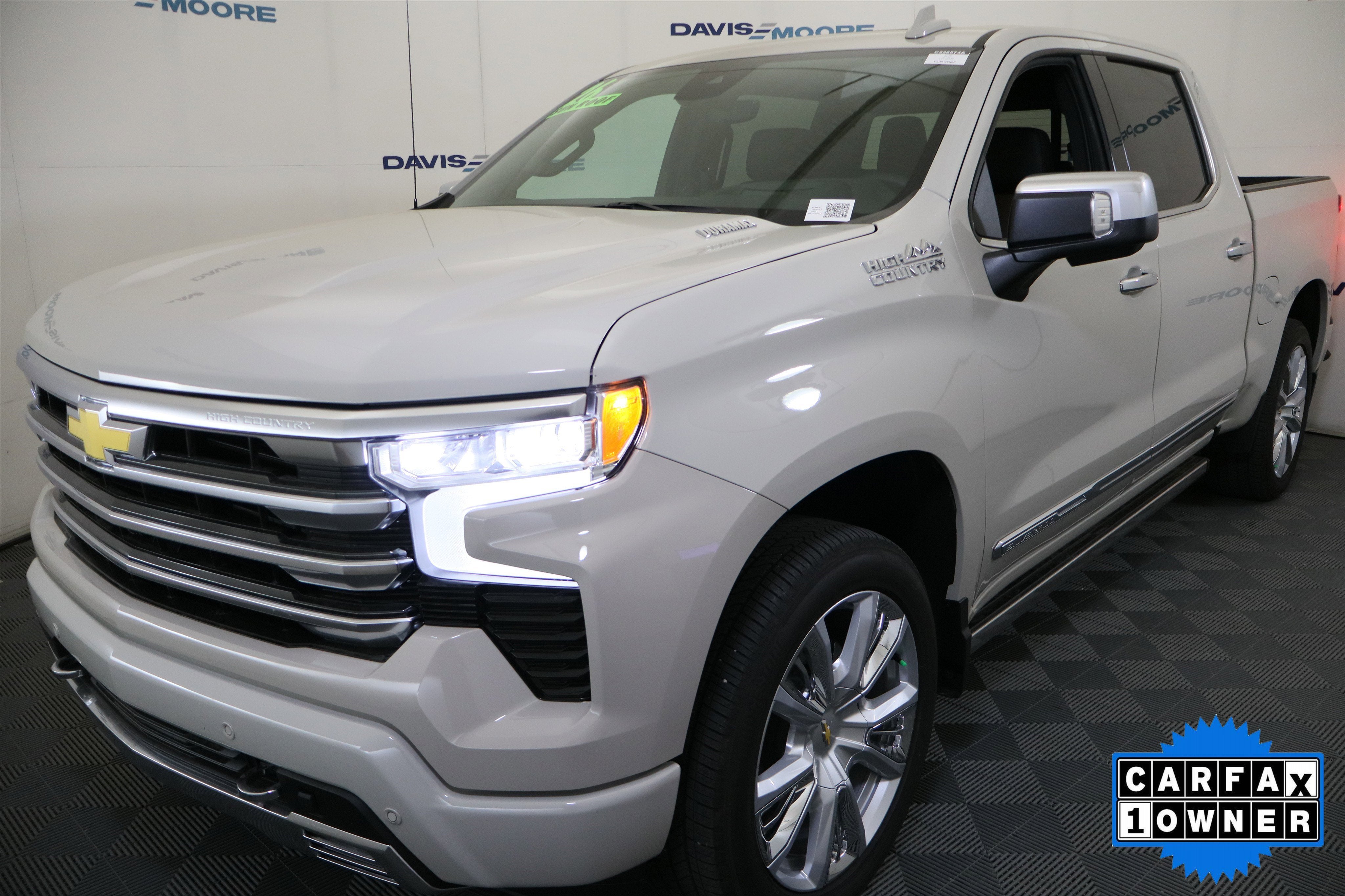 2026 Chevrolet Silverado 1500 High Country Crew Cab 4WD