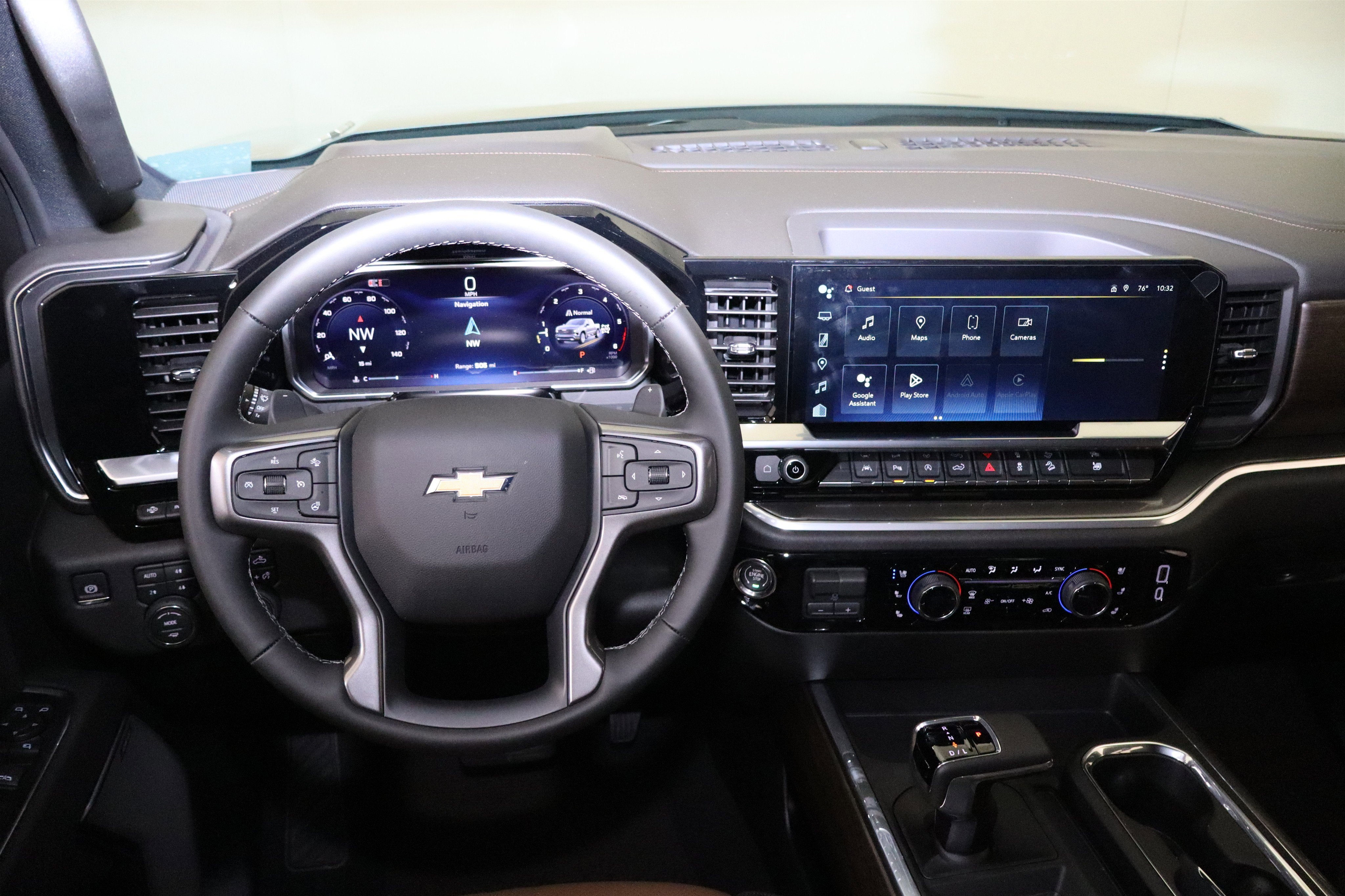 2026 Chevrolet Silverado 1500 High Country Crew Cab 4WD