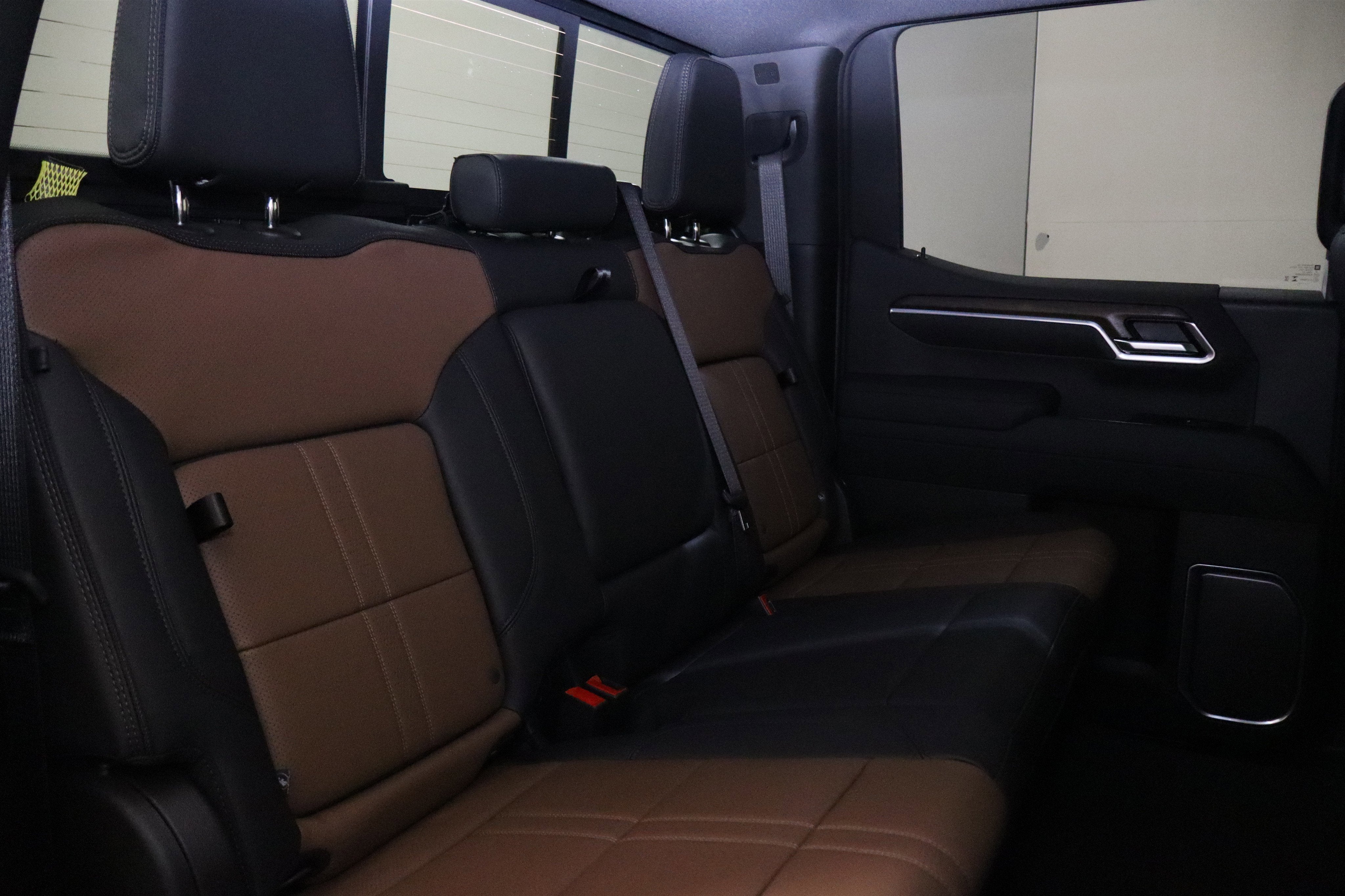 2026 Chevrolet Silverado 1500 High Country Crew Cab 4WD