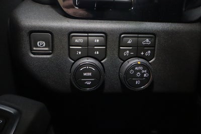 2026 Chevrolet Silverado 1500 High Country Crew Cab 4WD
