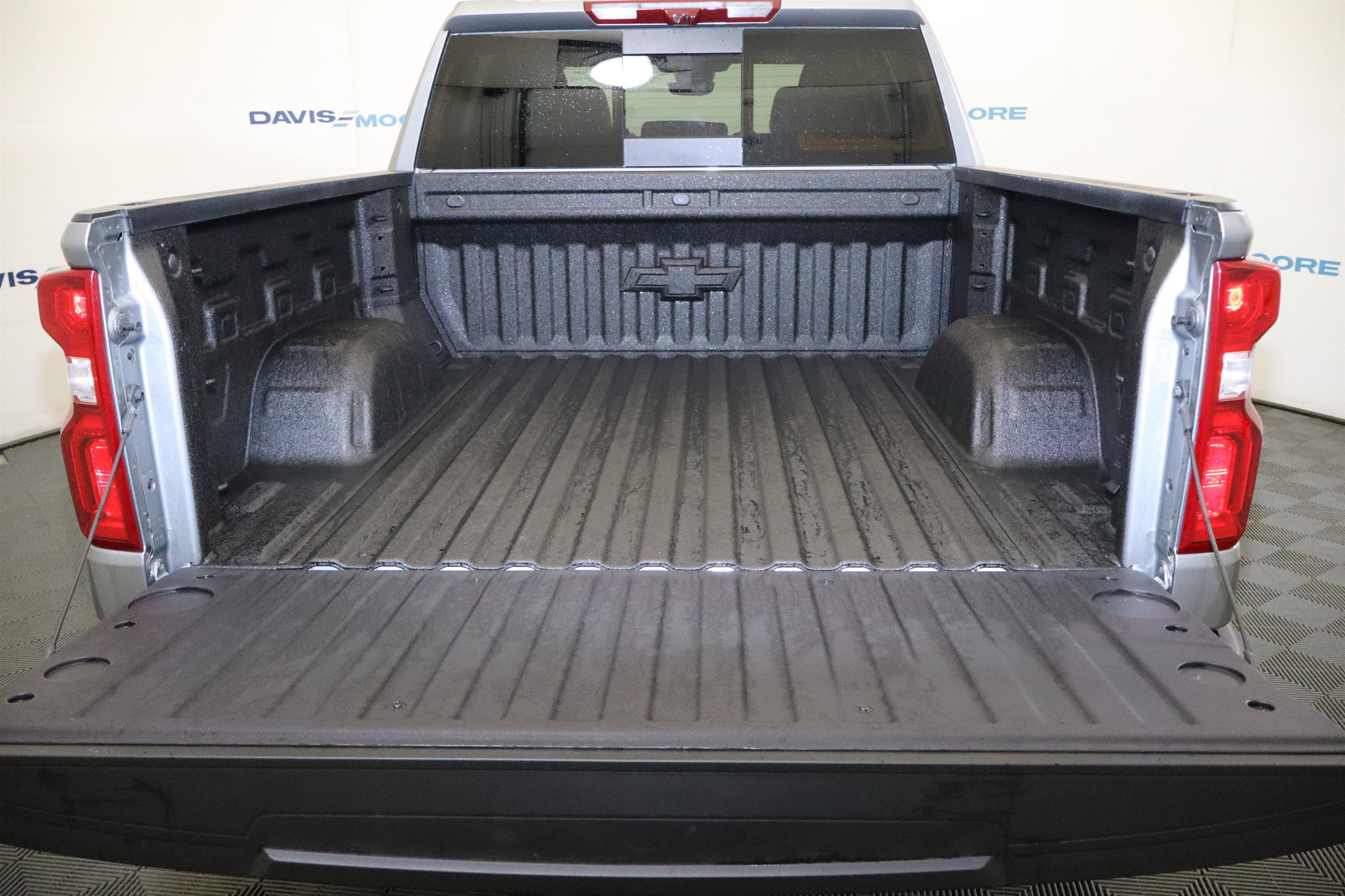 2026 Chevrolet Silverado 1500 High Country Crew Cab 4WD