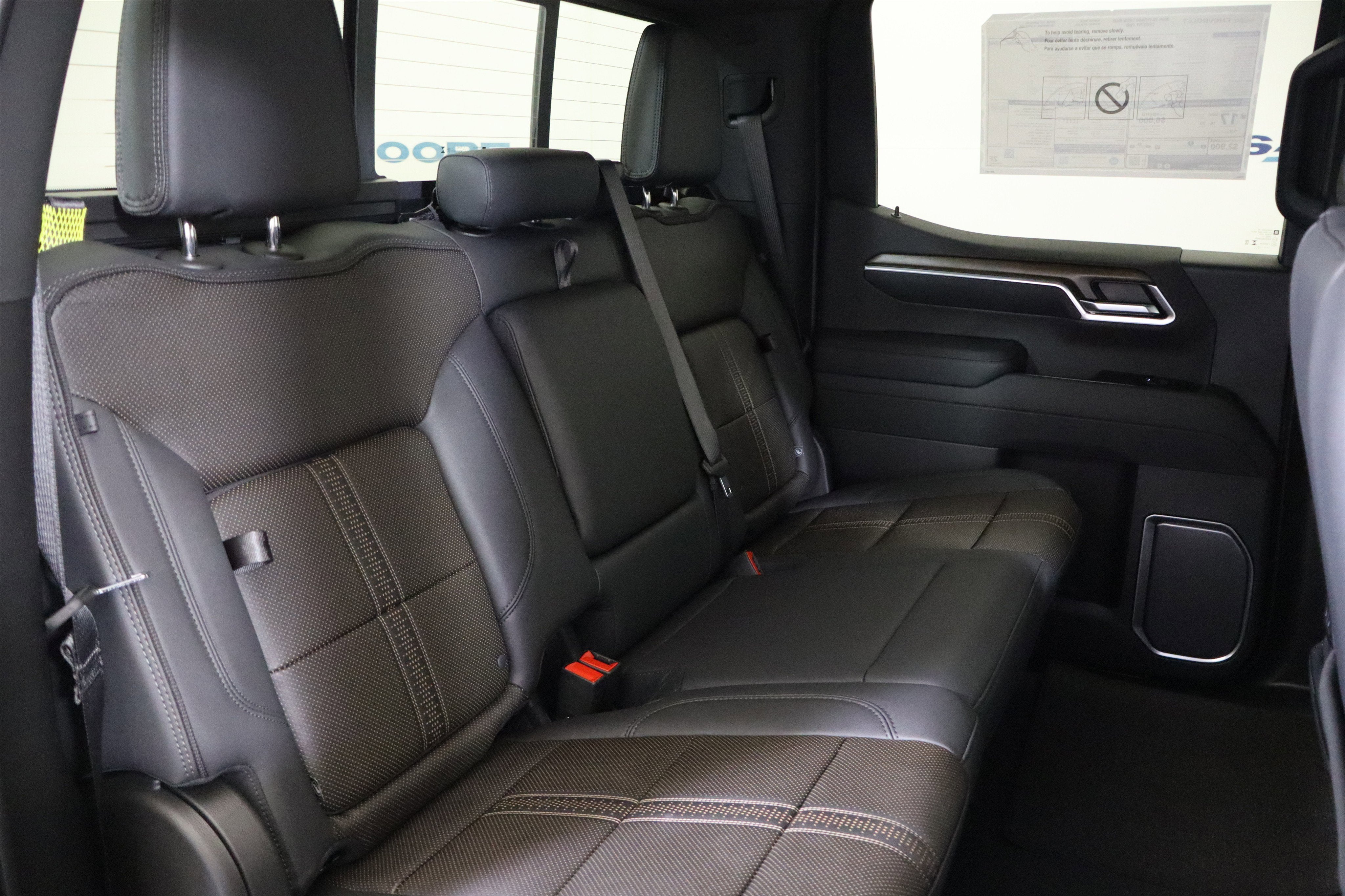 2026 Chevrolet Silverado 1500 High Country Crew Cab 4WD