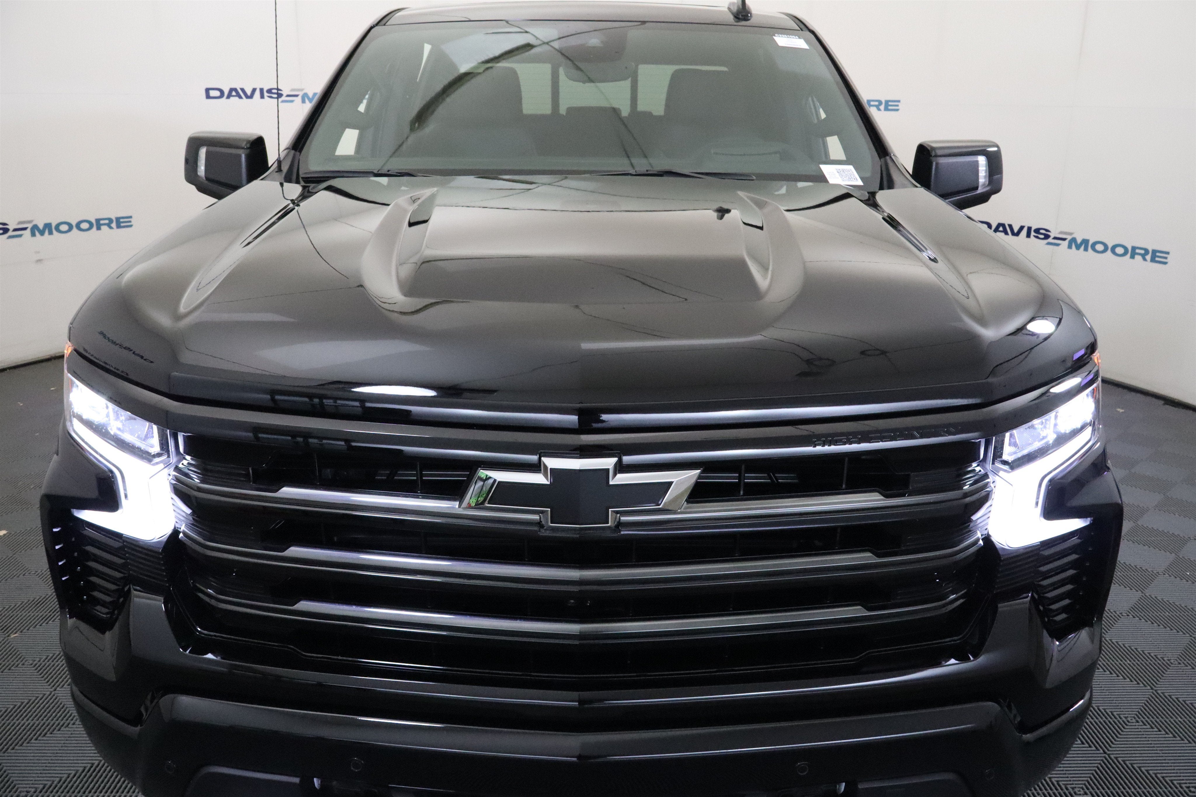 2026 Chevrolet Silverado 1500 High Country Crew Cab 4WD