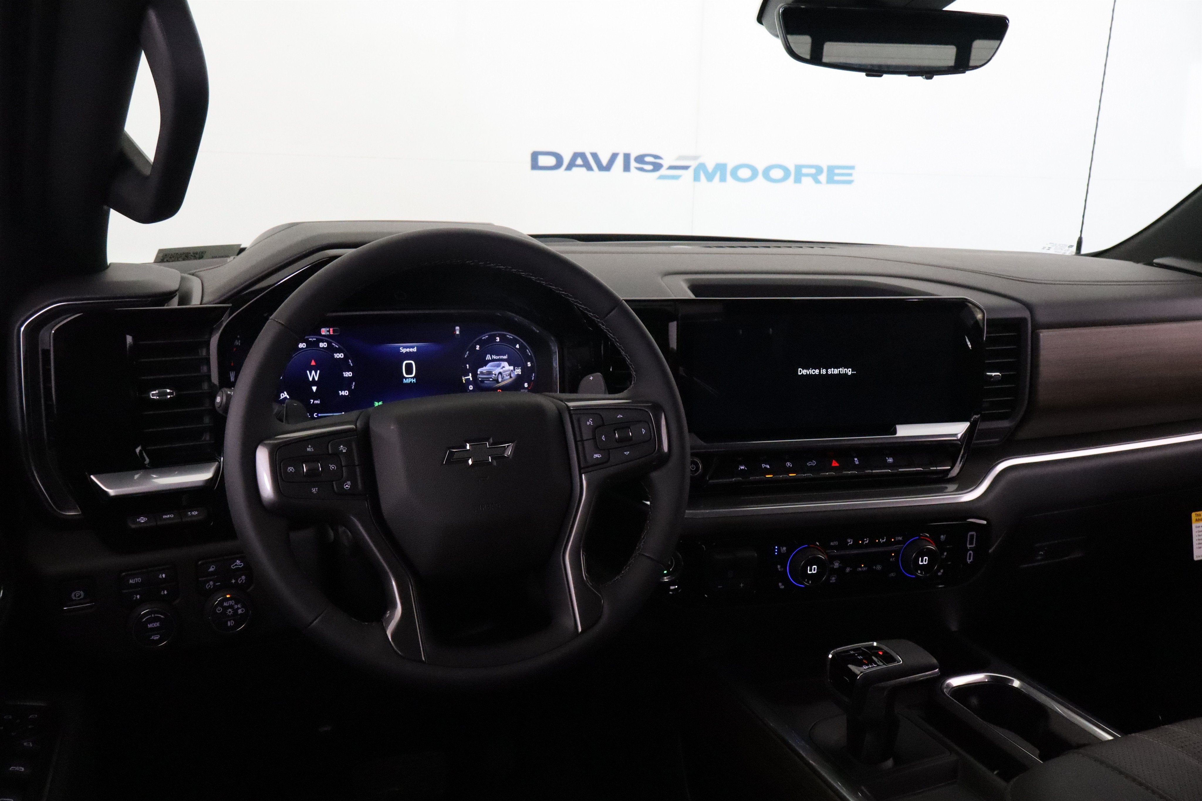 2026 Chevrolet Silverado 1500 High Country Crew Cab 4WD
