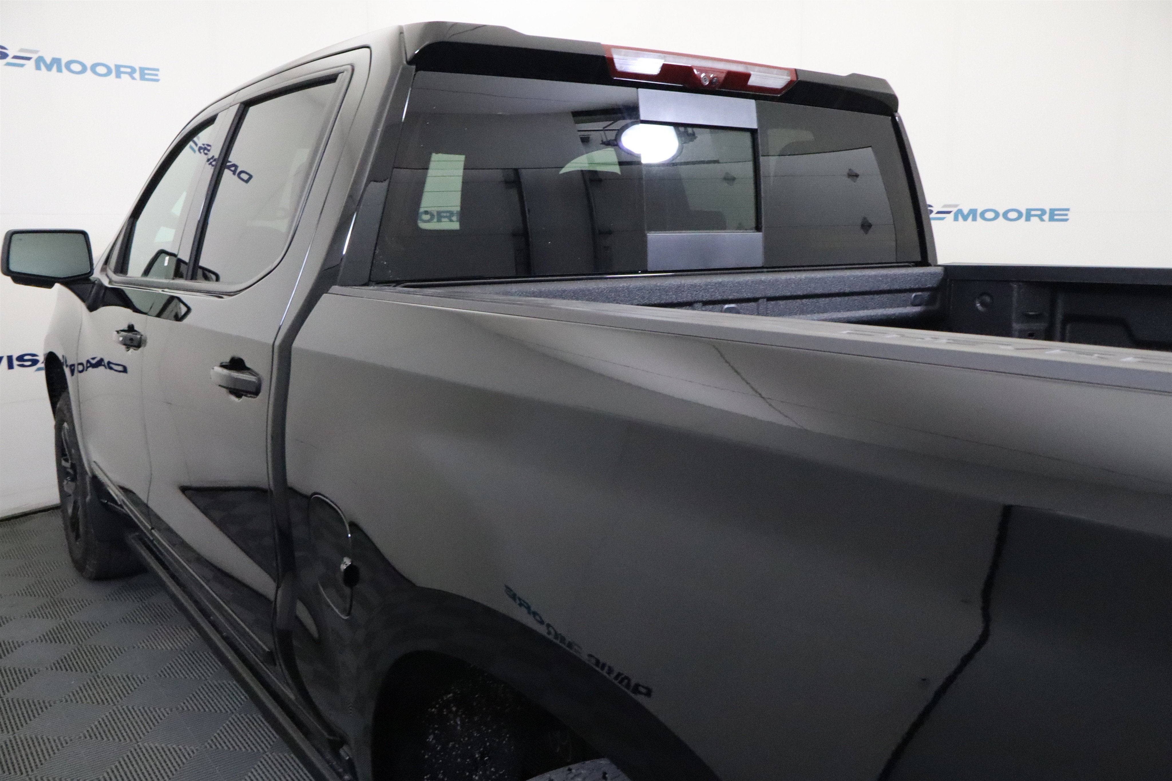 2026 Chevrolet Silverado 1500 High Country Crew Cab 4WD