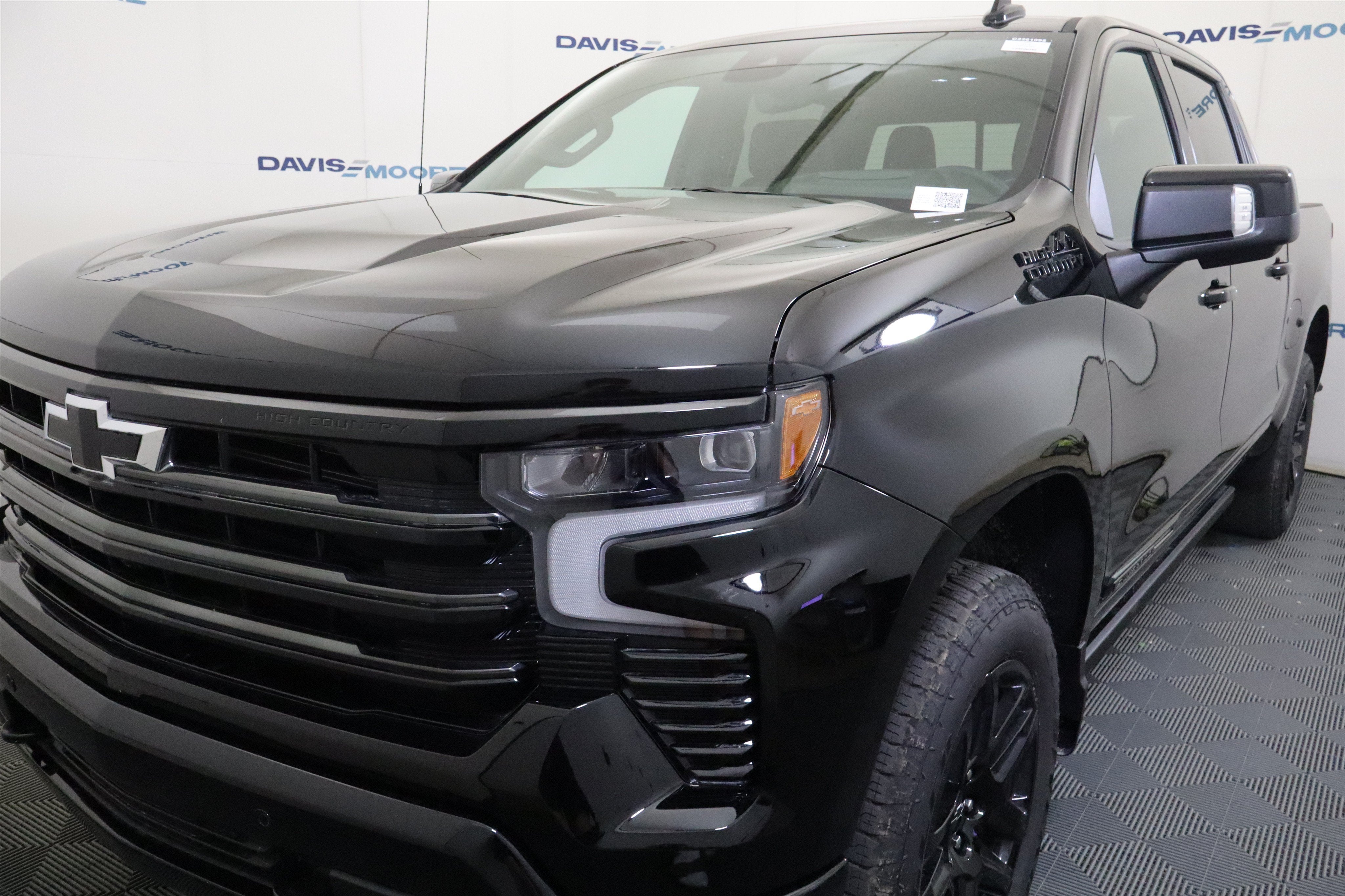2026 Chevrolet Silverado 1500 High Country Crew Cab 4WD
