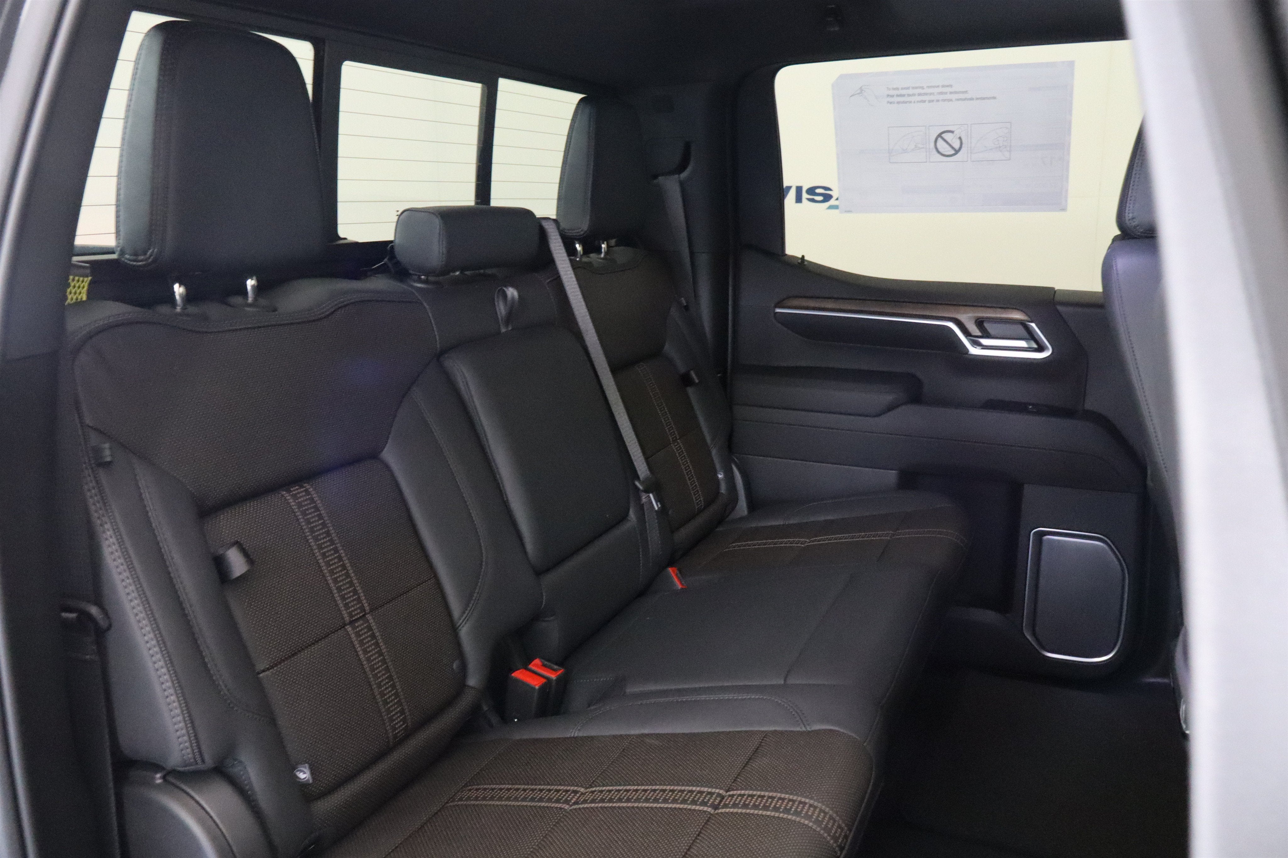 2026 Chevrolet Silverado 1500 High Country Crew Cab 4WD