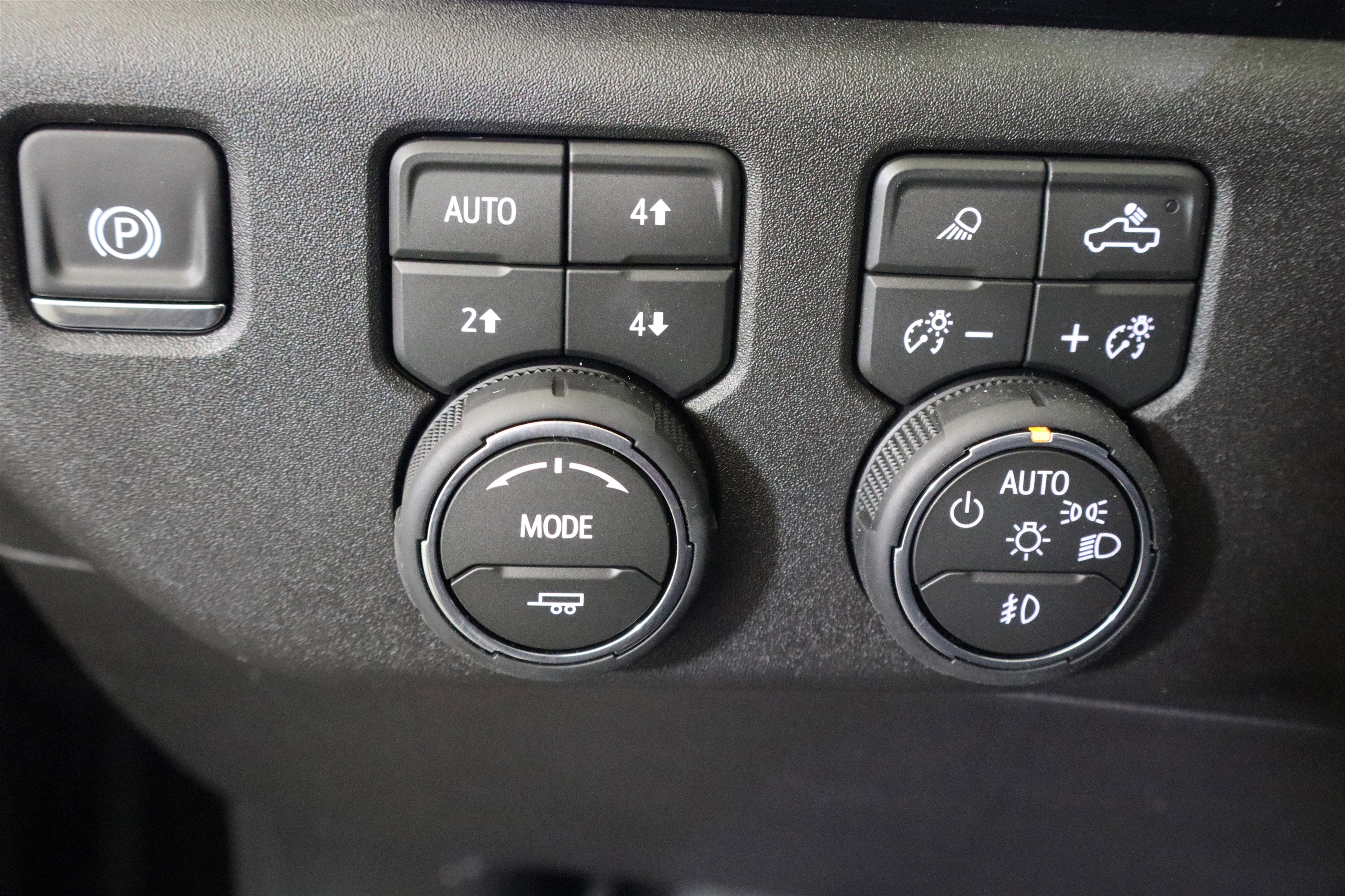 2026 Chevrolet Silverado 1500 High Country Crew Cab 4WD