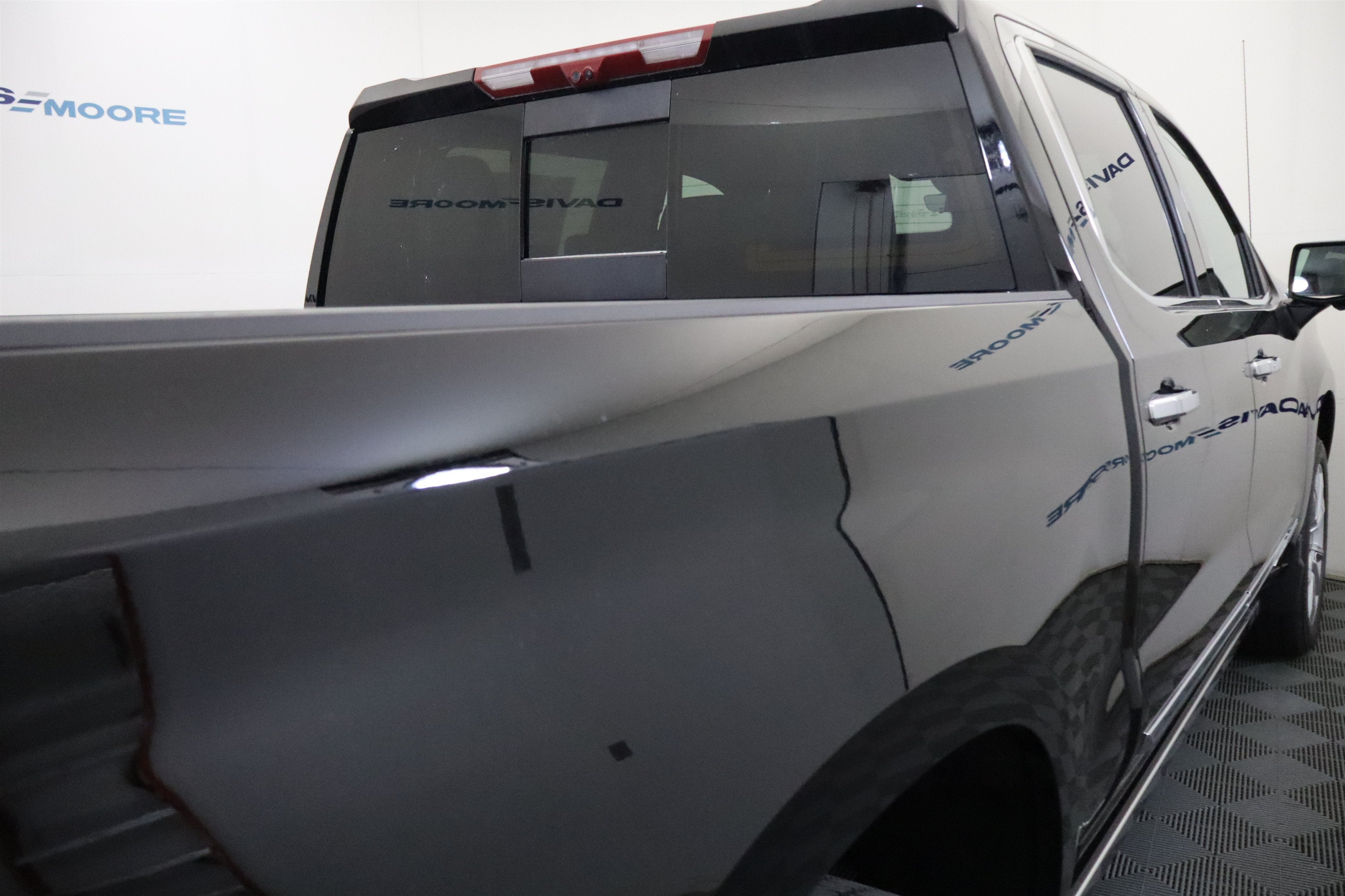 2026 Chevrolet Silverado 1500 High Country Crew Cab 4WD