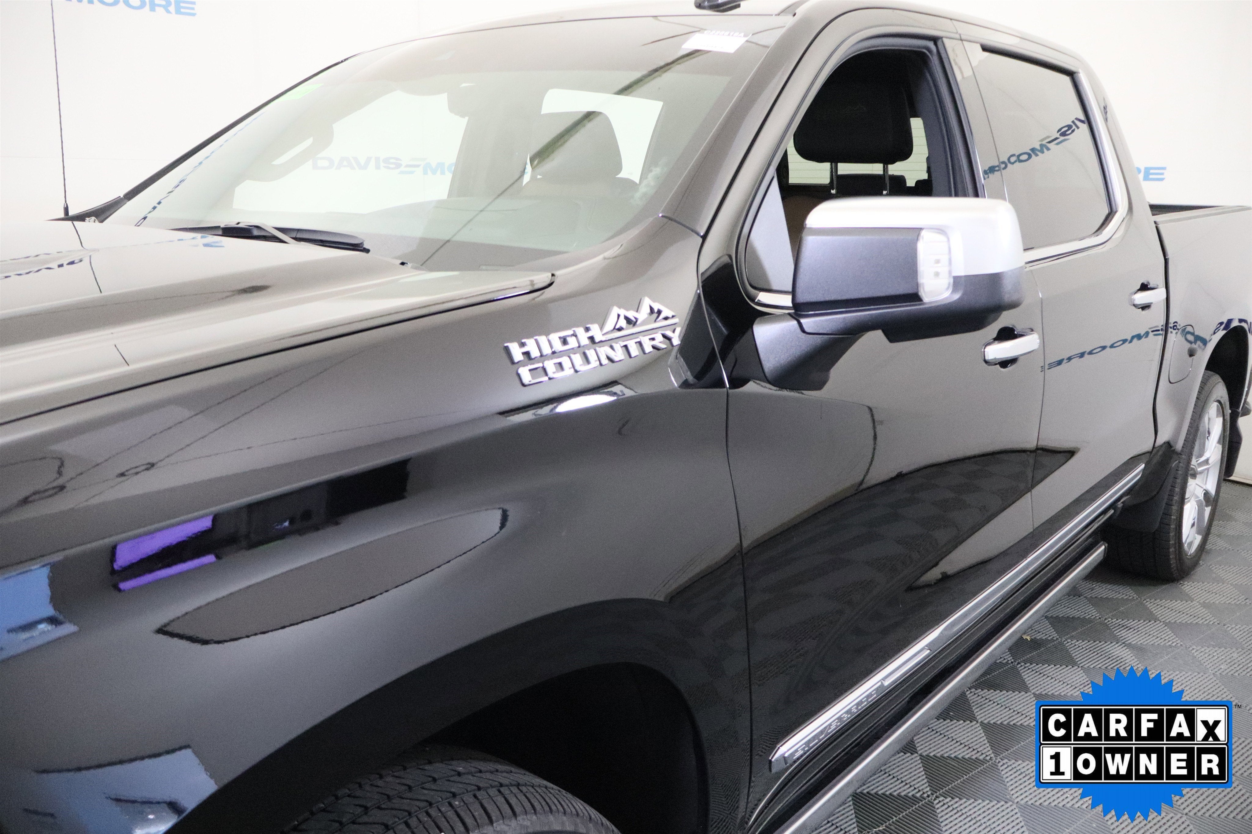 2025 Chevrolet Silverado 1500 High Country Crew Cab 4WD