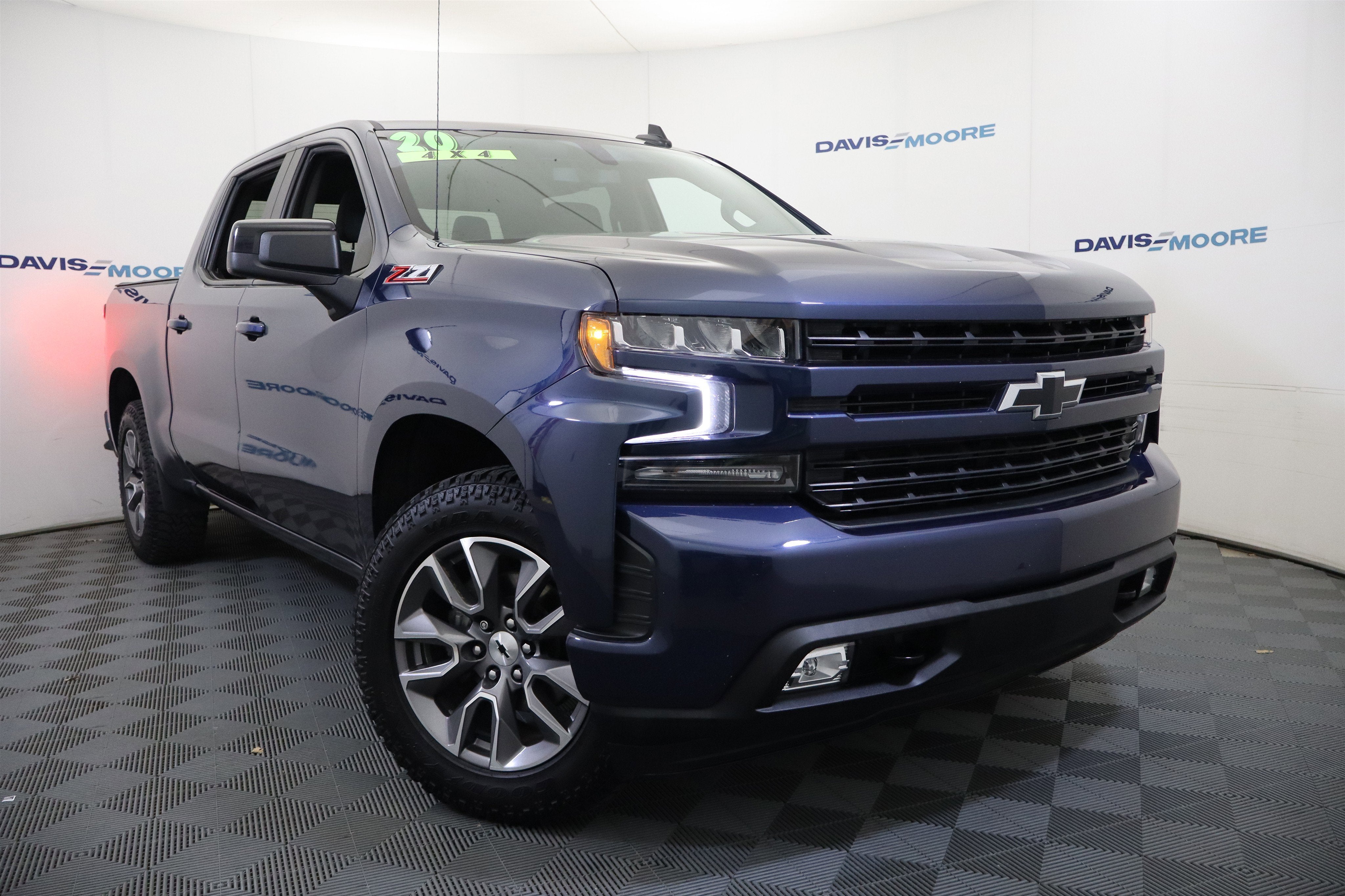 2020 Chevrolet Silverado 1500 RST Crew Cab 4WD