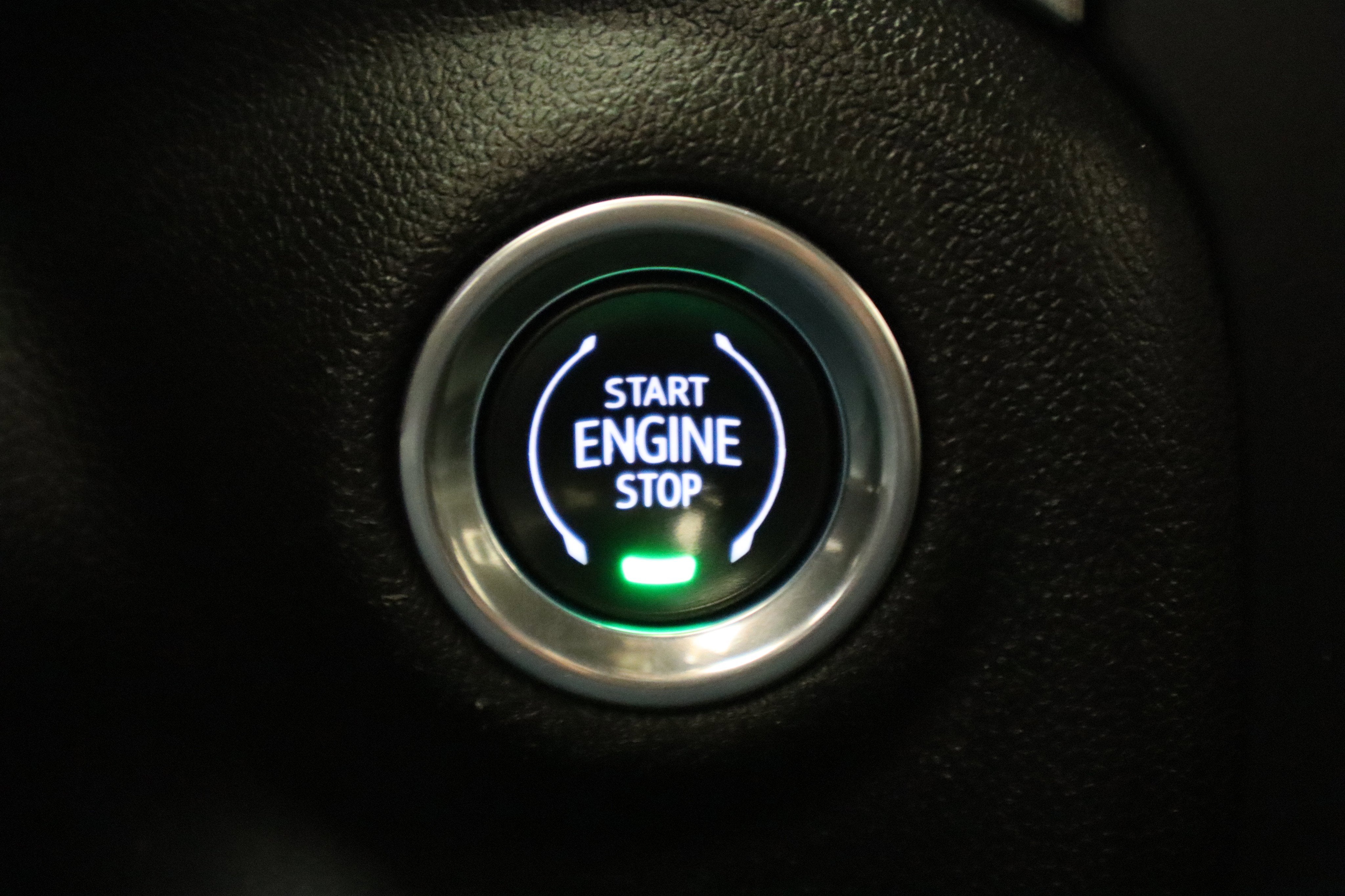 2020 Chevrolet Silverado 1500 RST Crew Cab 4WD