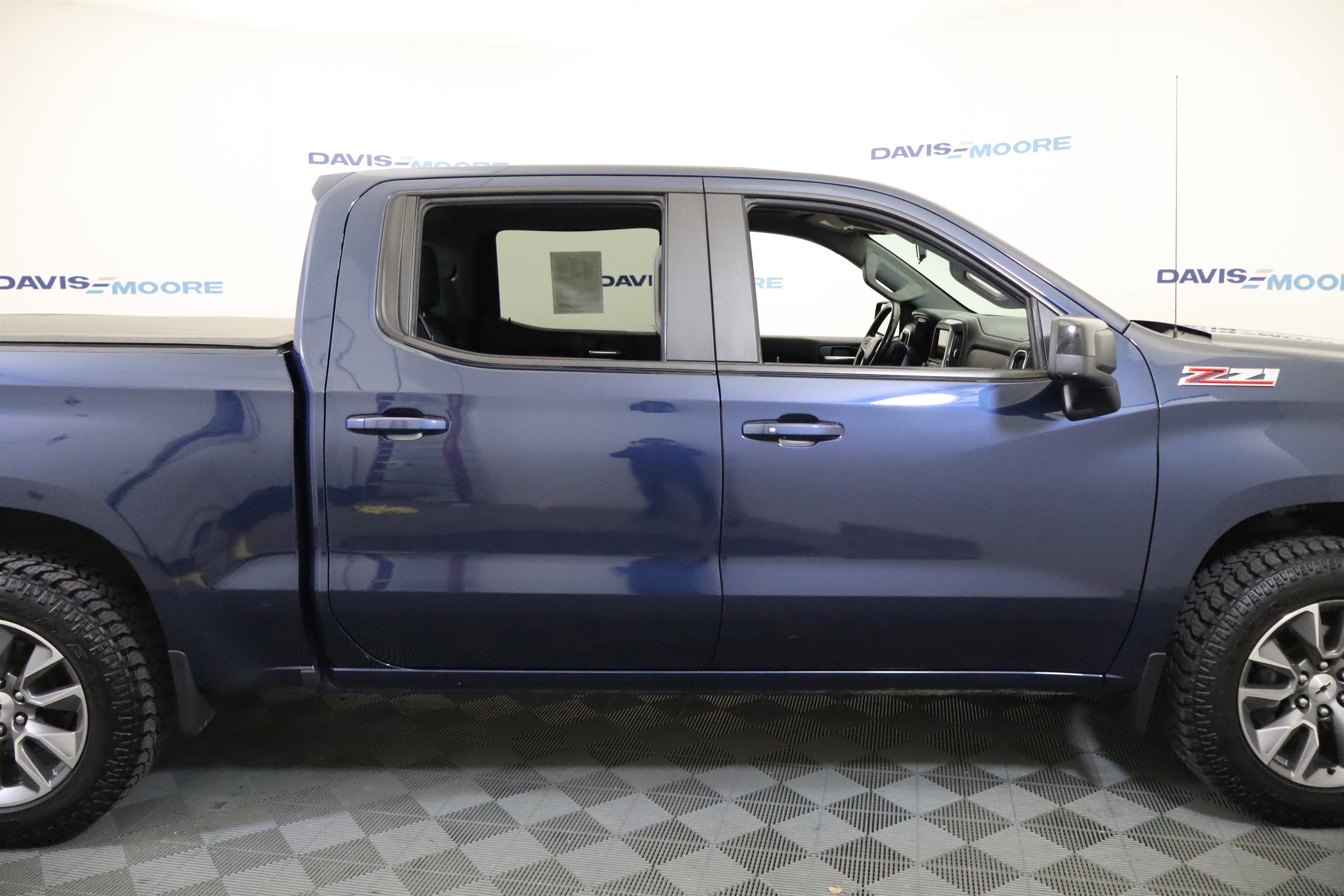 2020 Chevrolet Silverado 1500 RST Crew Cab 4WD