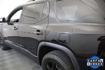 2023 GMC Acadia AT4 AWD