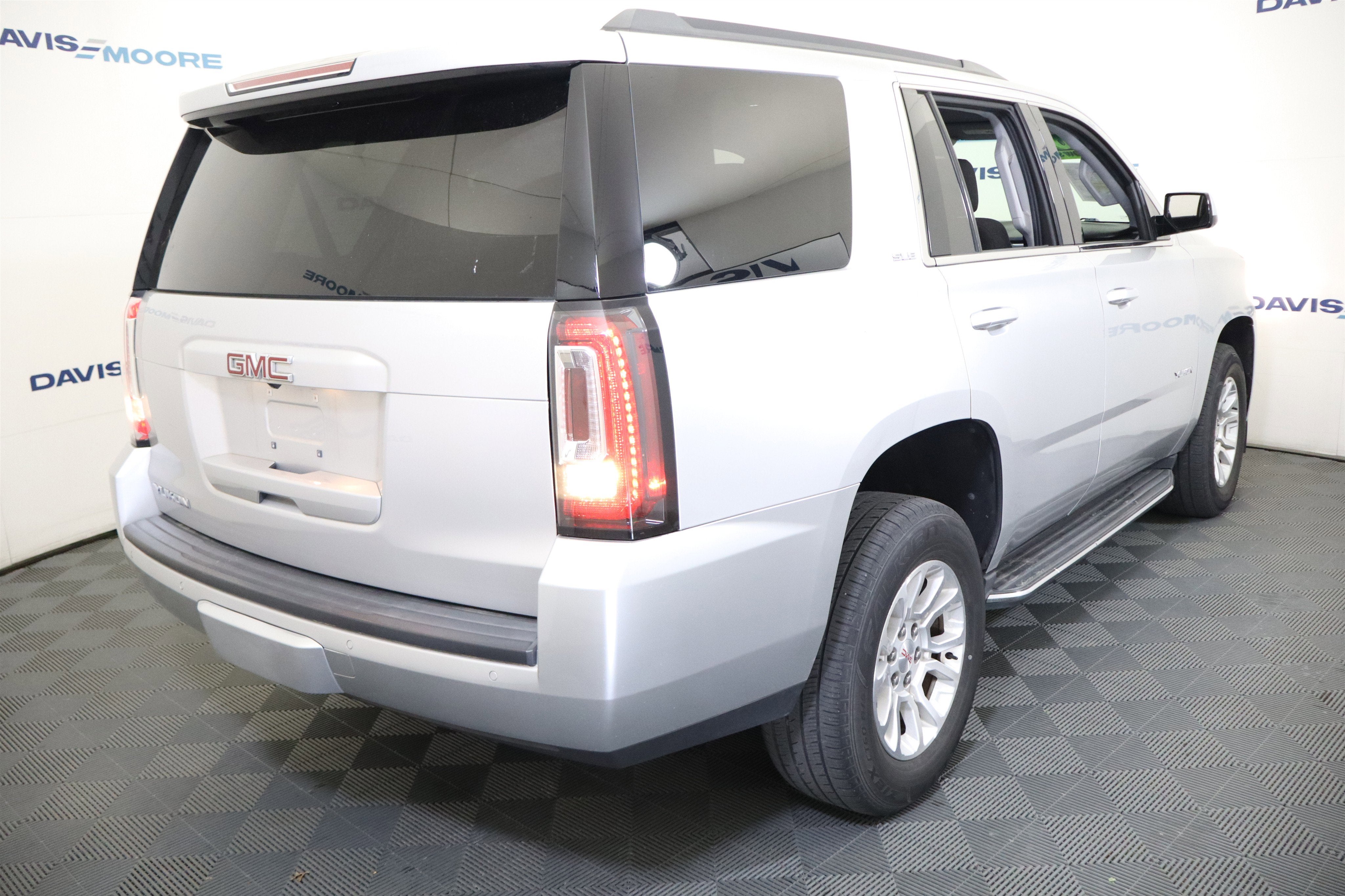 2018 GMC Yukon SLE