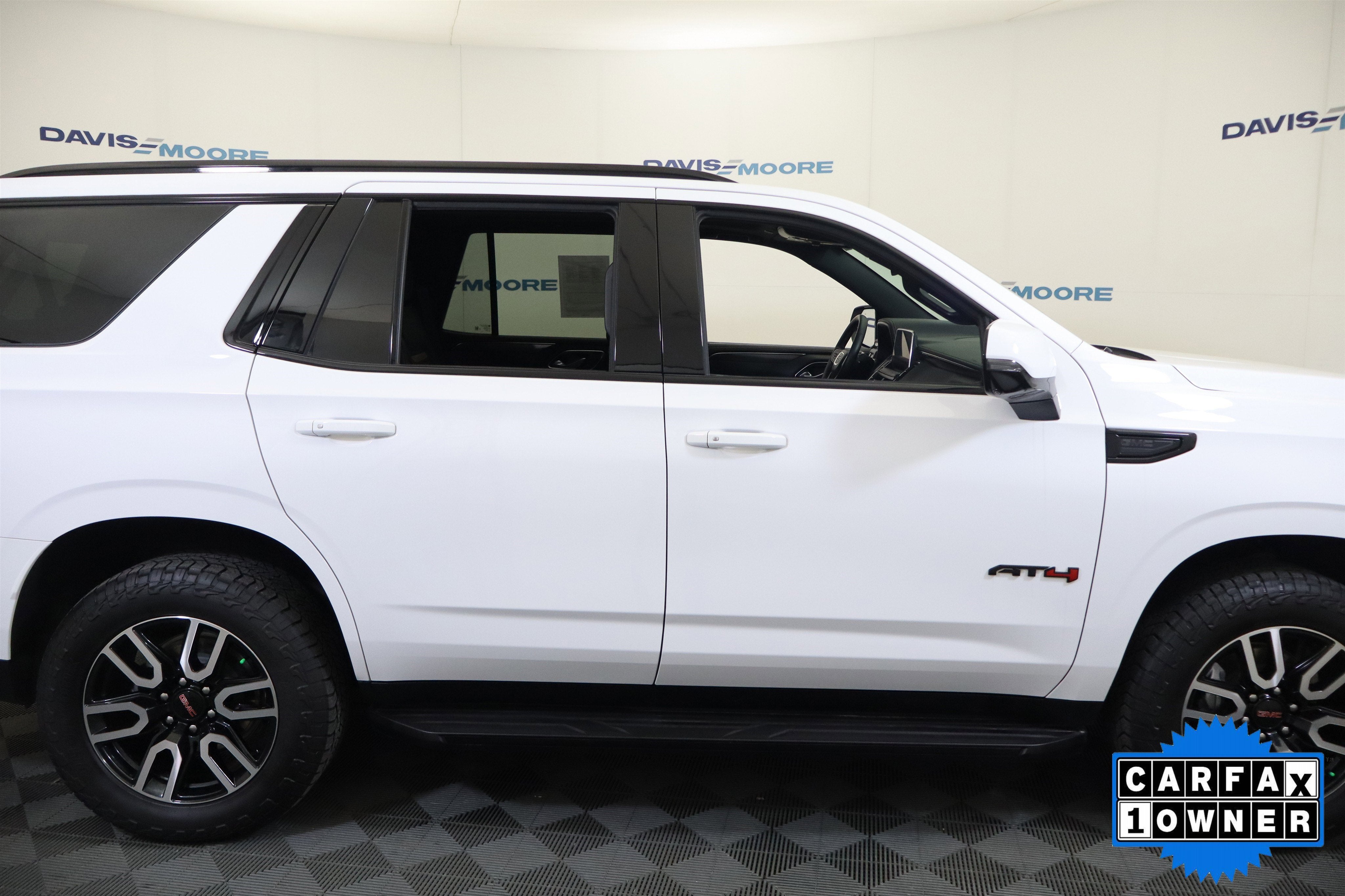 2024 GMC Yukon AT4 4WD