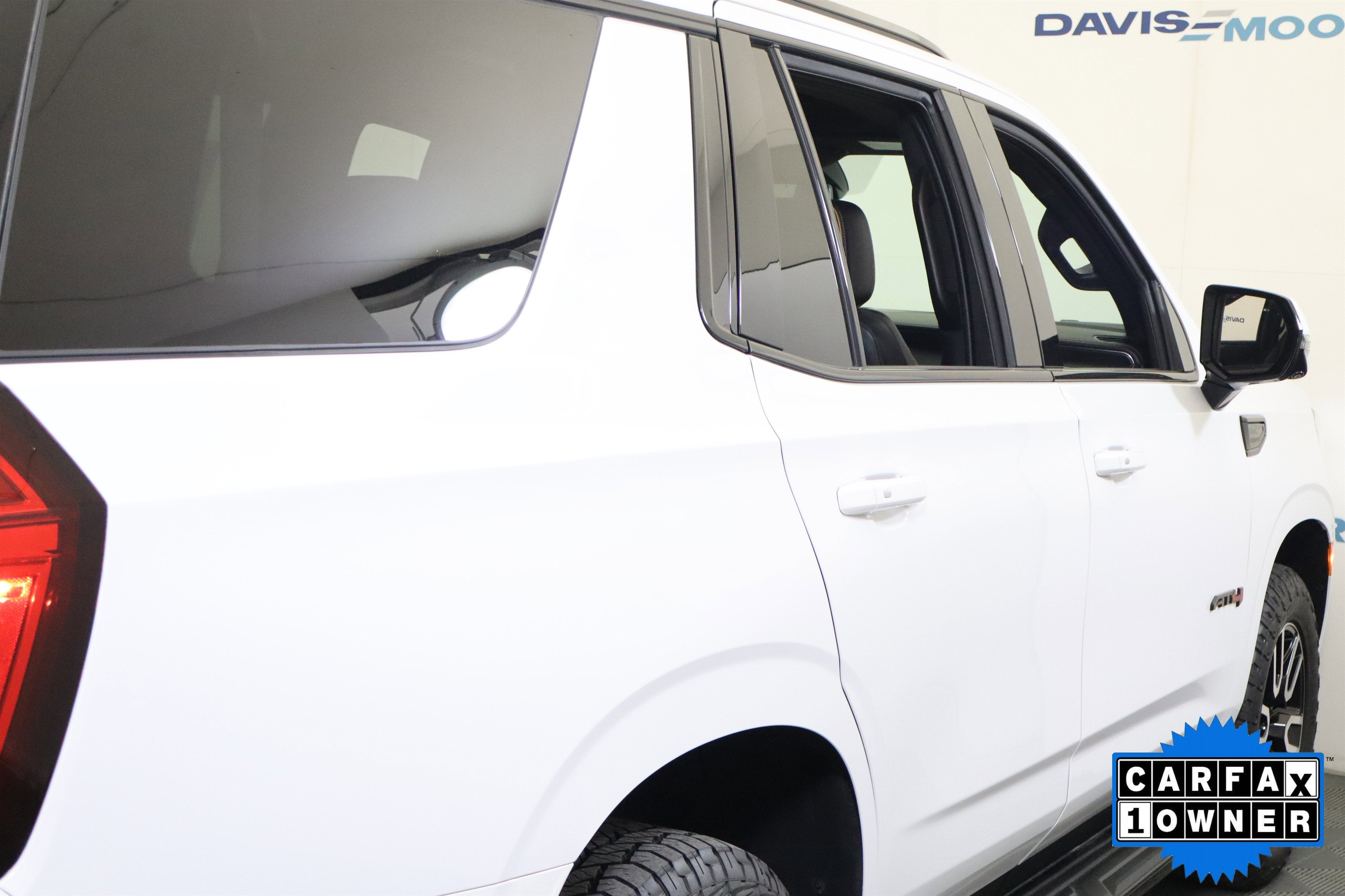 2024 GMC Yukon AT4 4WD