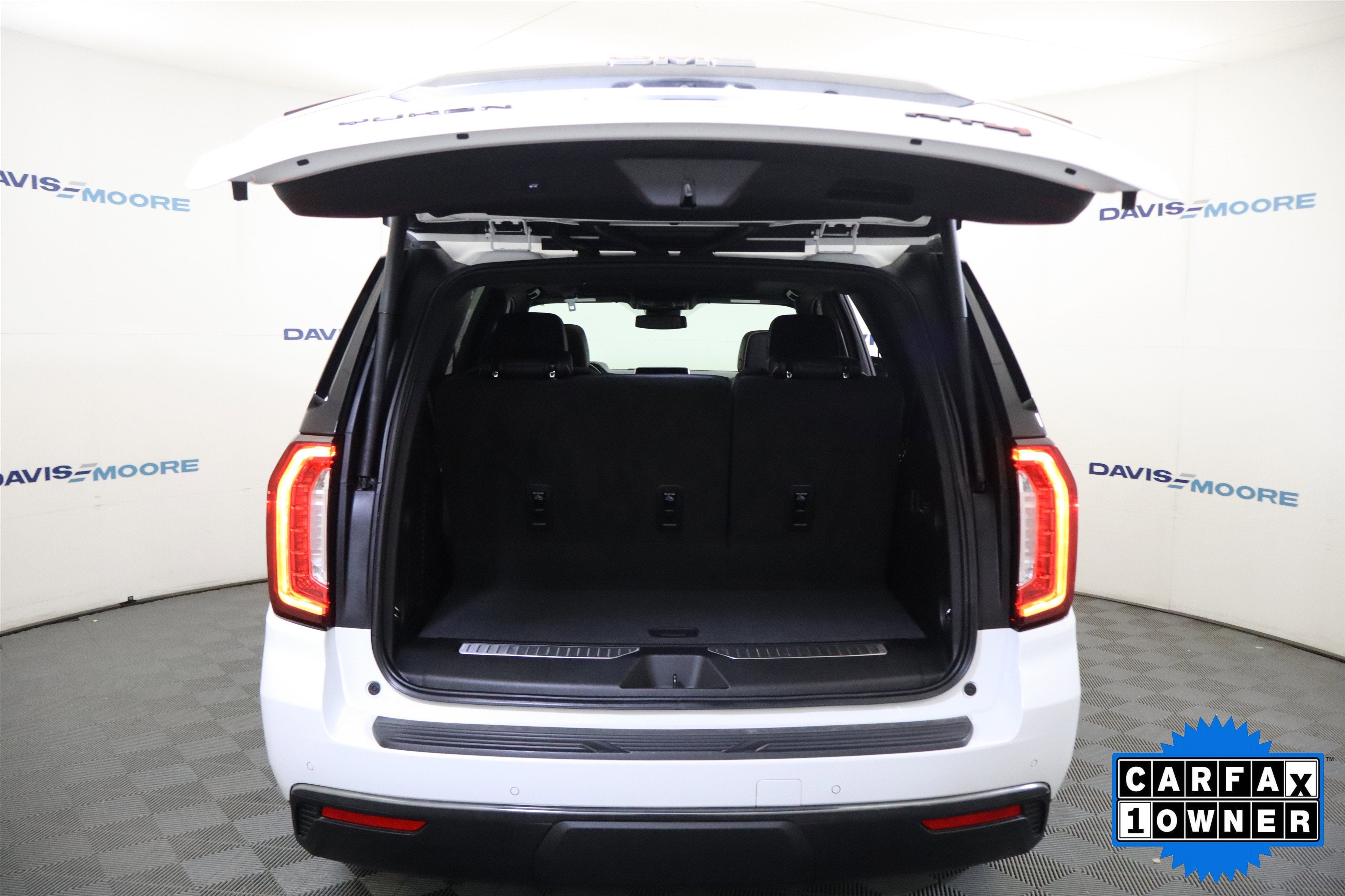 2024 GMC Yukon AT4 4WD