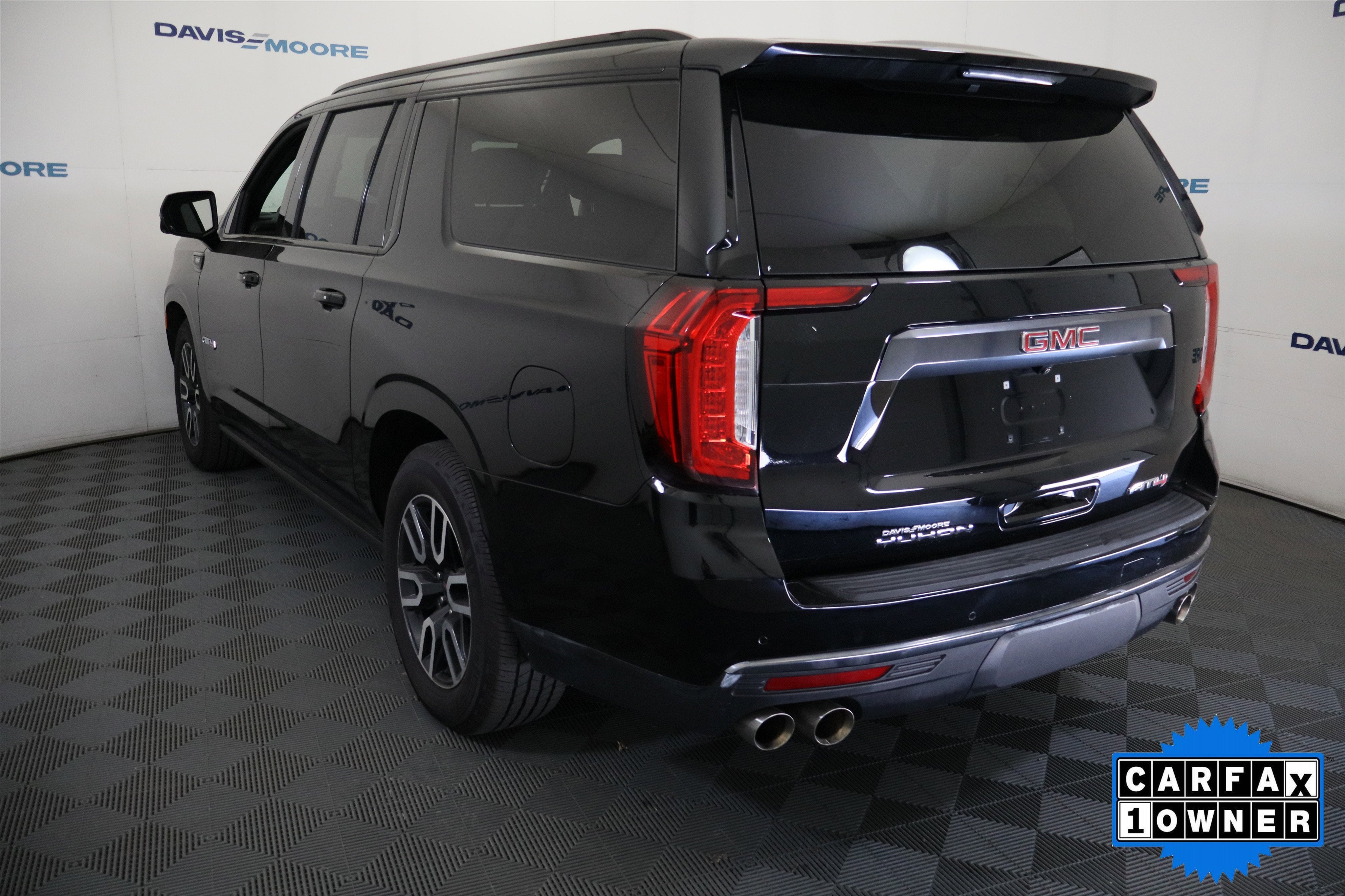 2023 GMC Yukon XL AT4 4WD