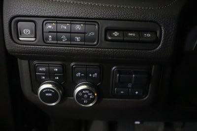 2022 GMC Yukon XL Denali 4WD