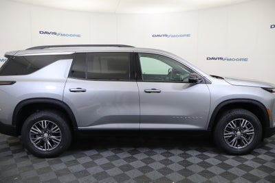 2026 Chevrolet Traverse FWD LT