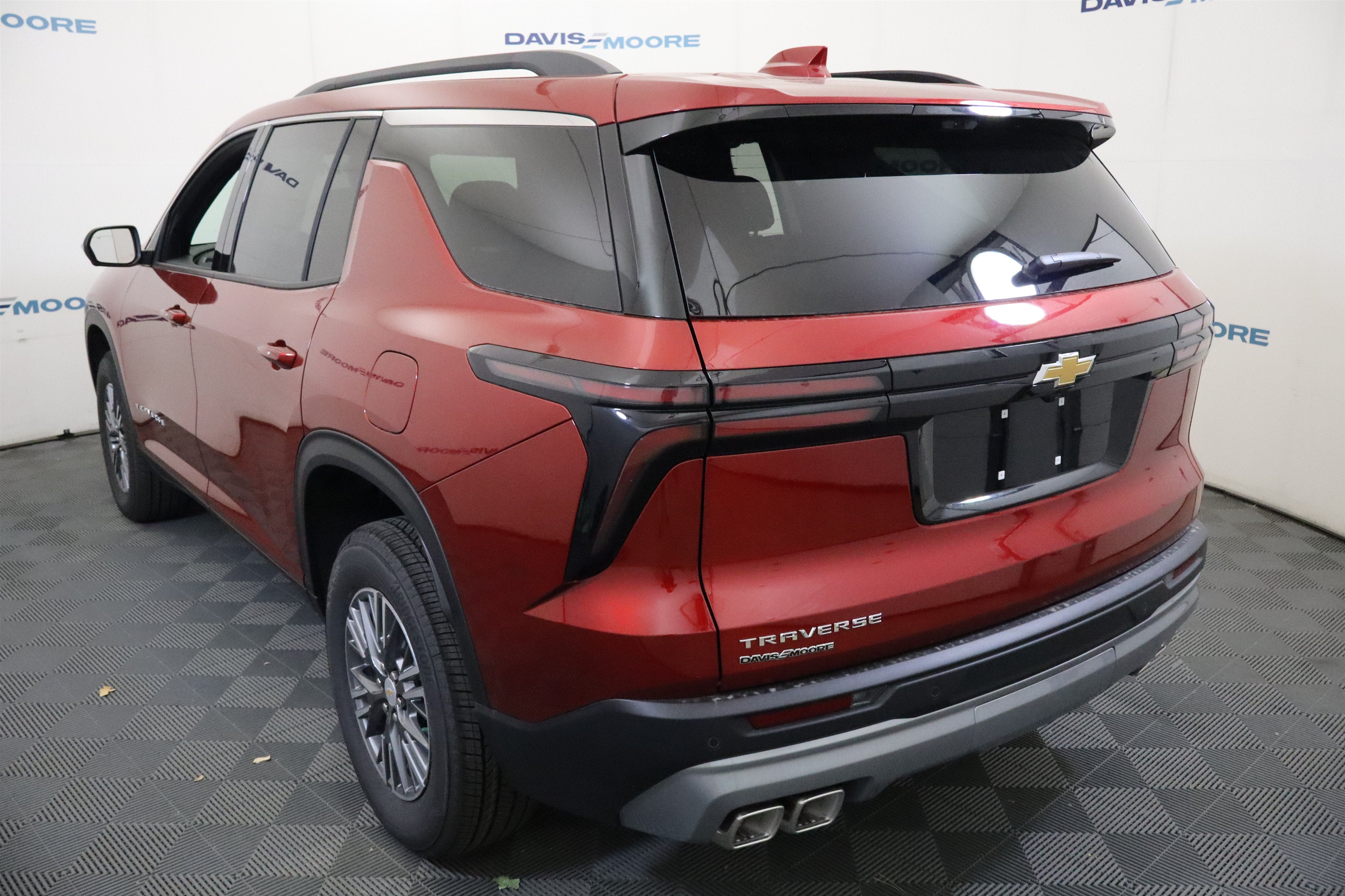 2027 Chevrolet Traverse FWD LT
