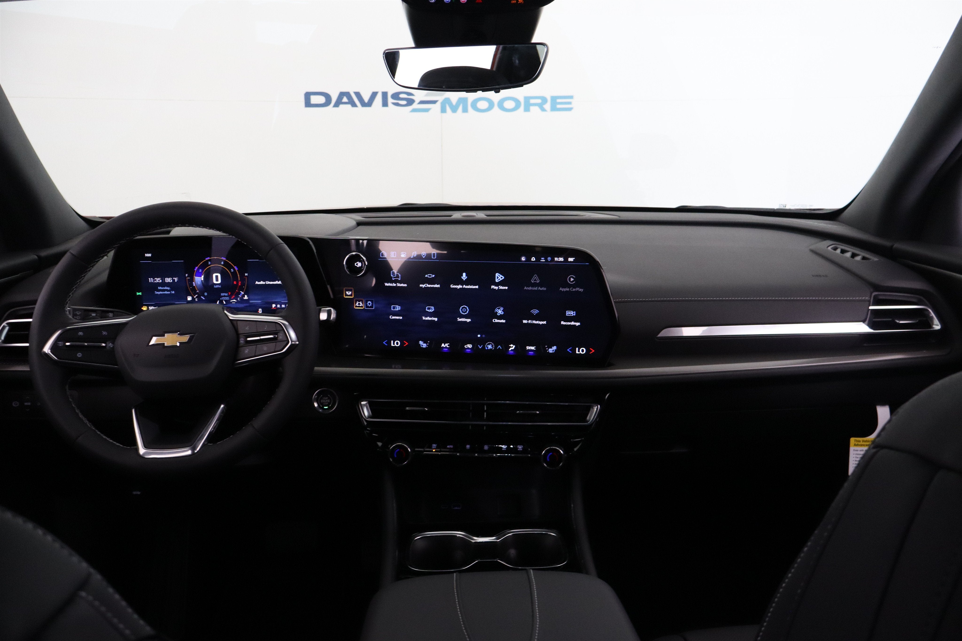 2027 Chevrolet Traverse FWD LT