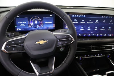 2027 Chevrolet Traverse FWD LT