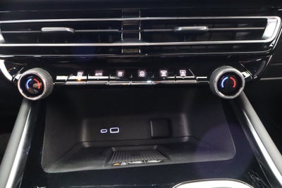 2027 Chevrolet Traverse FWD LT