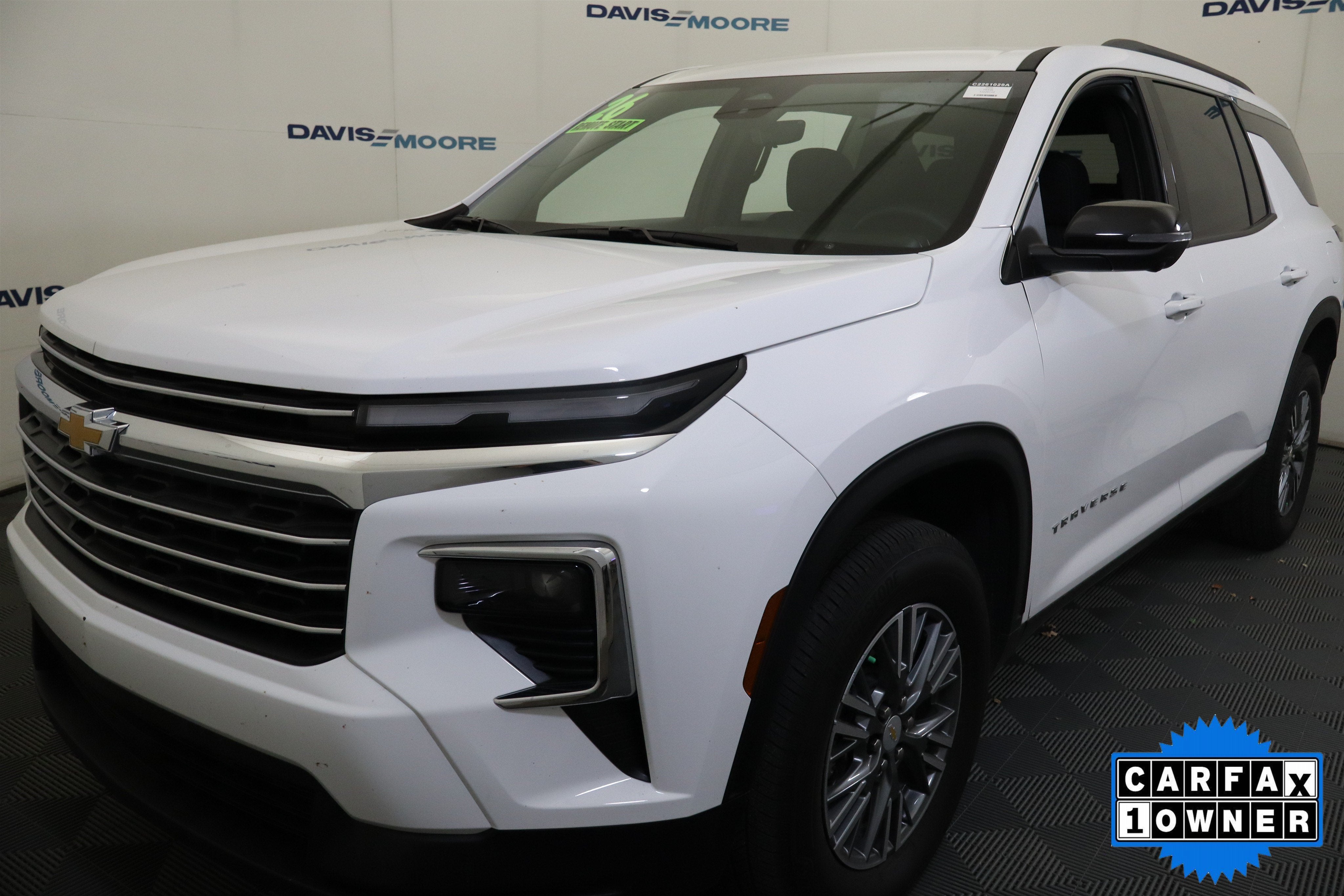 2026 Chevrolet Traverse FWD LT