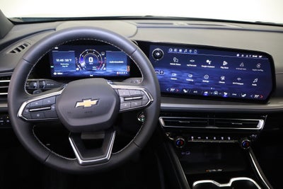 2026 Chevrolet Traverse FWD LT