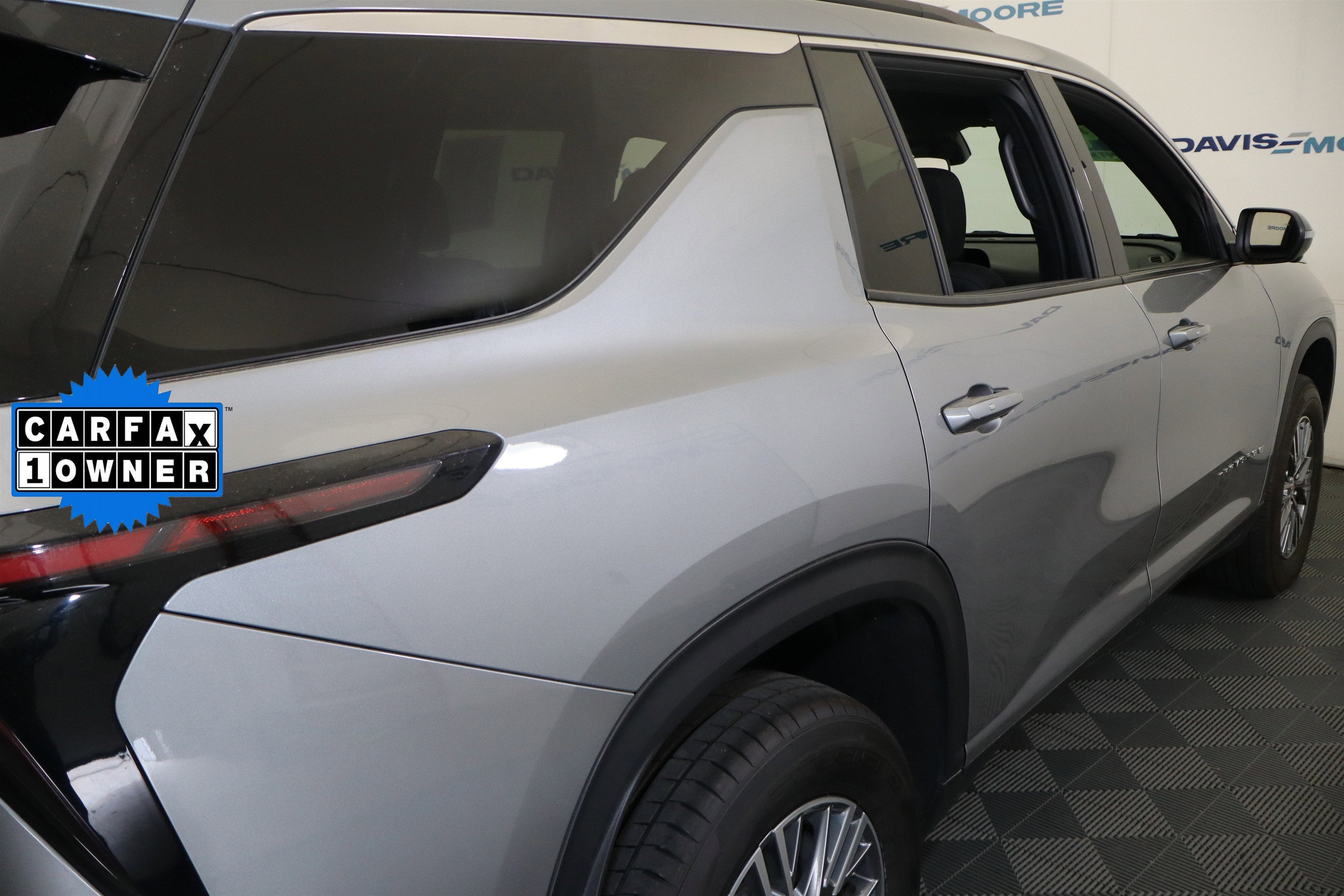 2024 Chevrolet Traverse FWD LT