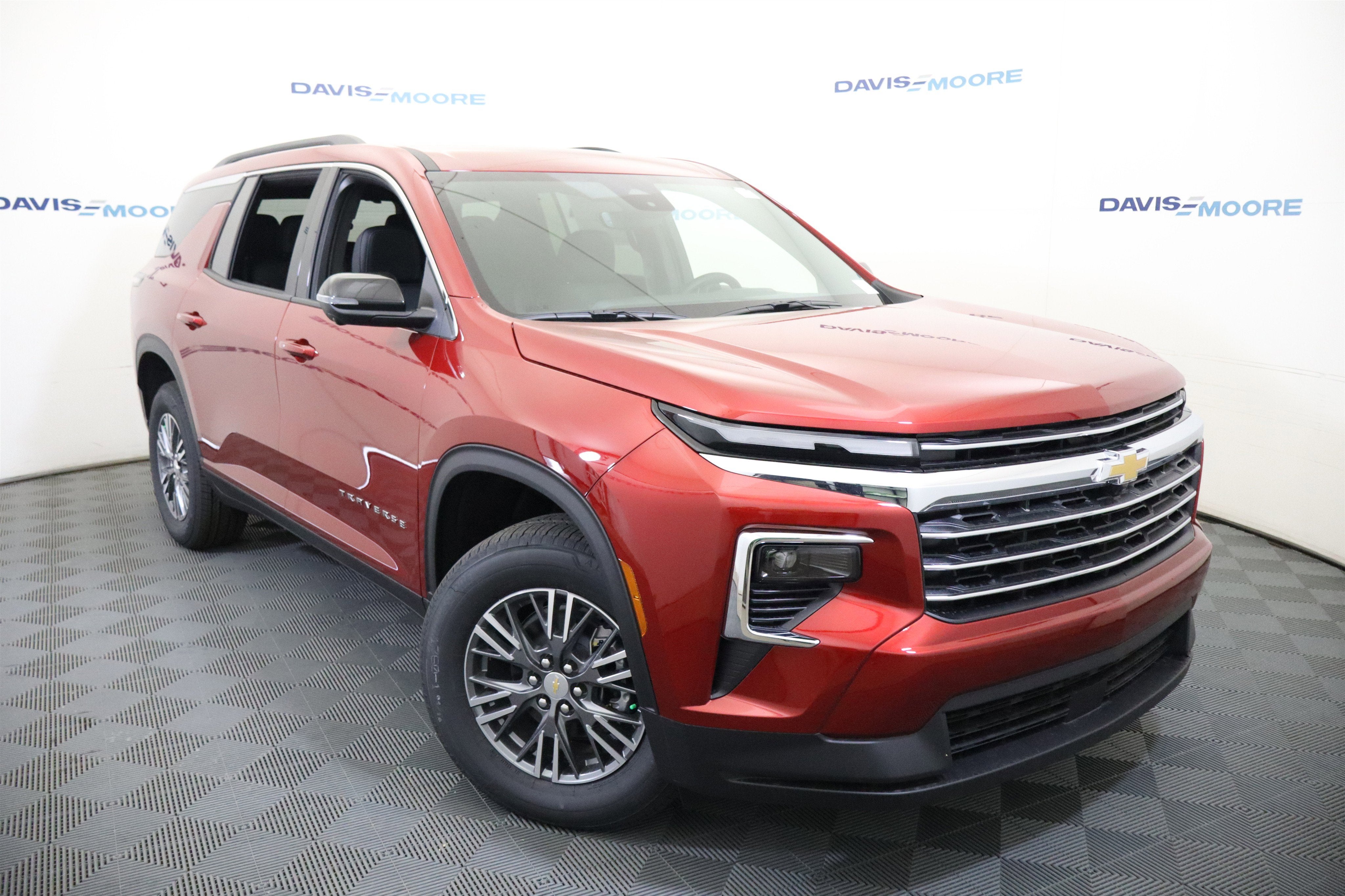 2026 Chevrolet Traverse FWD LT